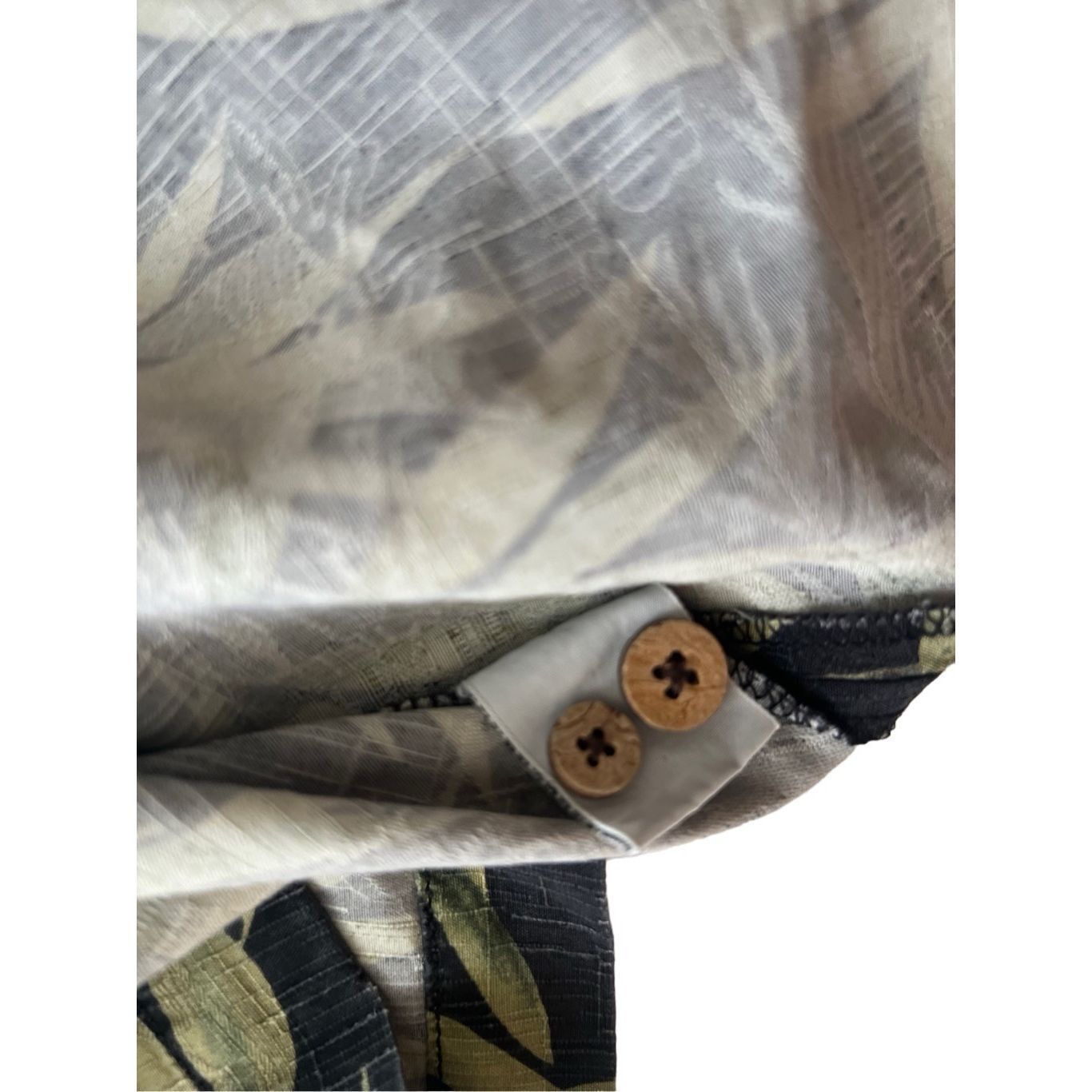 Tommy Bahama Tommy Bahama Silk Shirt Size L Size US L / EU 52-54 / 3 - 5 Thumbnail