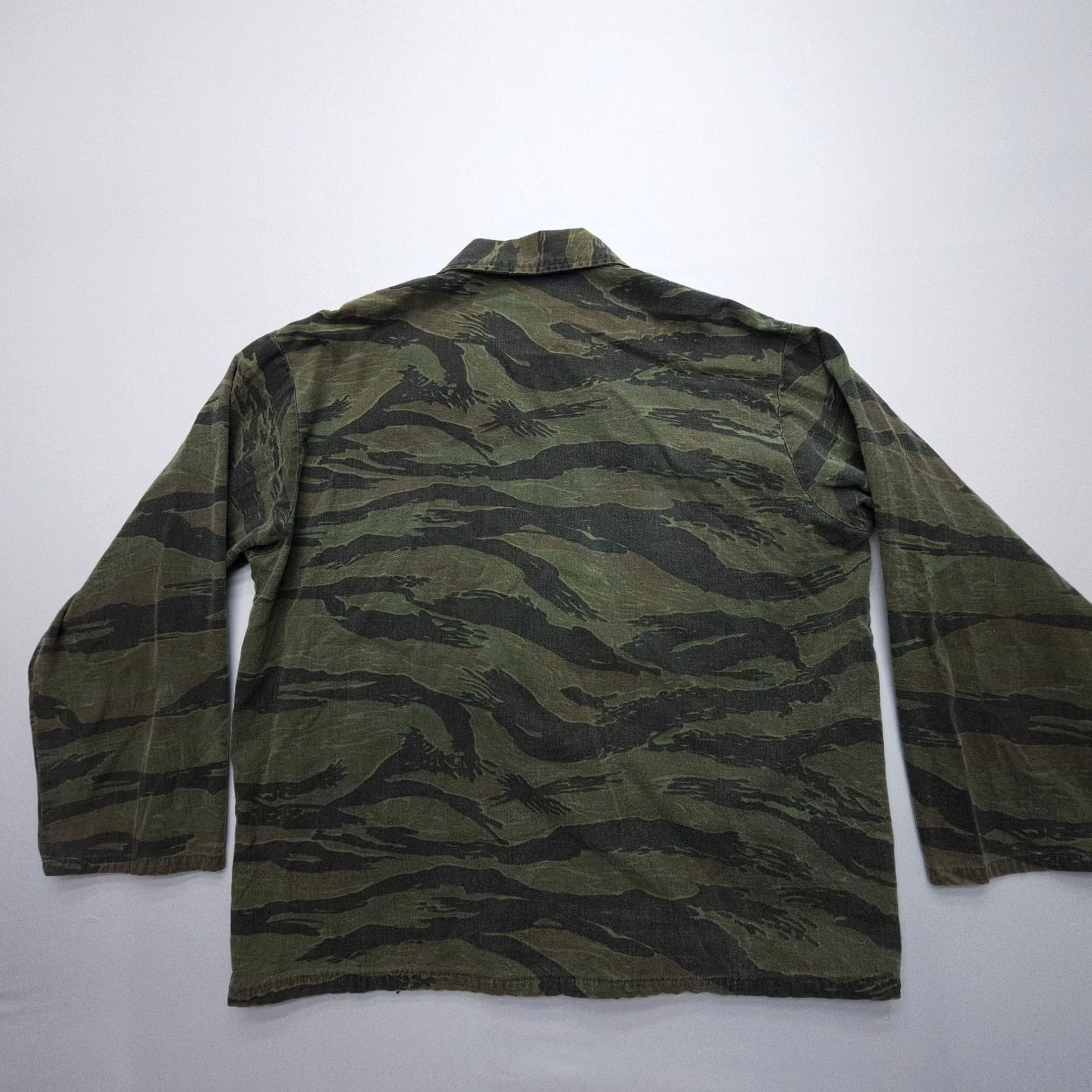 Vintage VTG 60s 70s Tiger Stripe Camouflage Vietnam Shirt Jacket Army Ranger Mens XL USA Shirt Size US XL / EU 56 / 4 - 2 Thumbnail