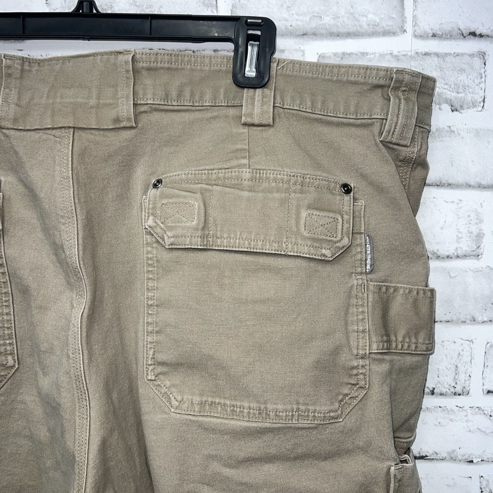 CO Duluth Cargo Shorts Mens Size 46 Beige Size US 30 / EU 46 - 3 Thumbnail
