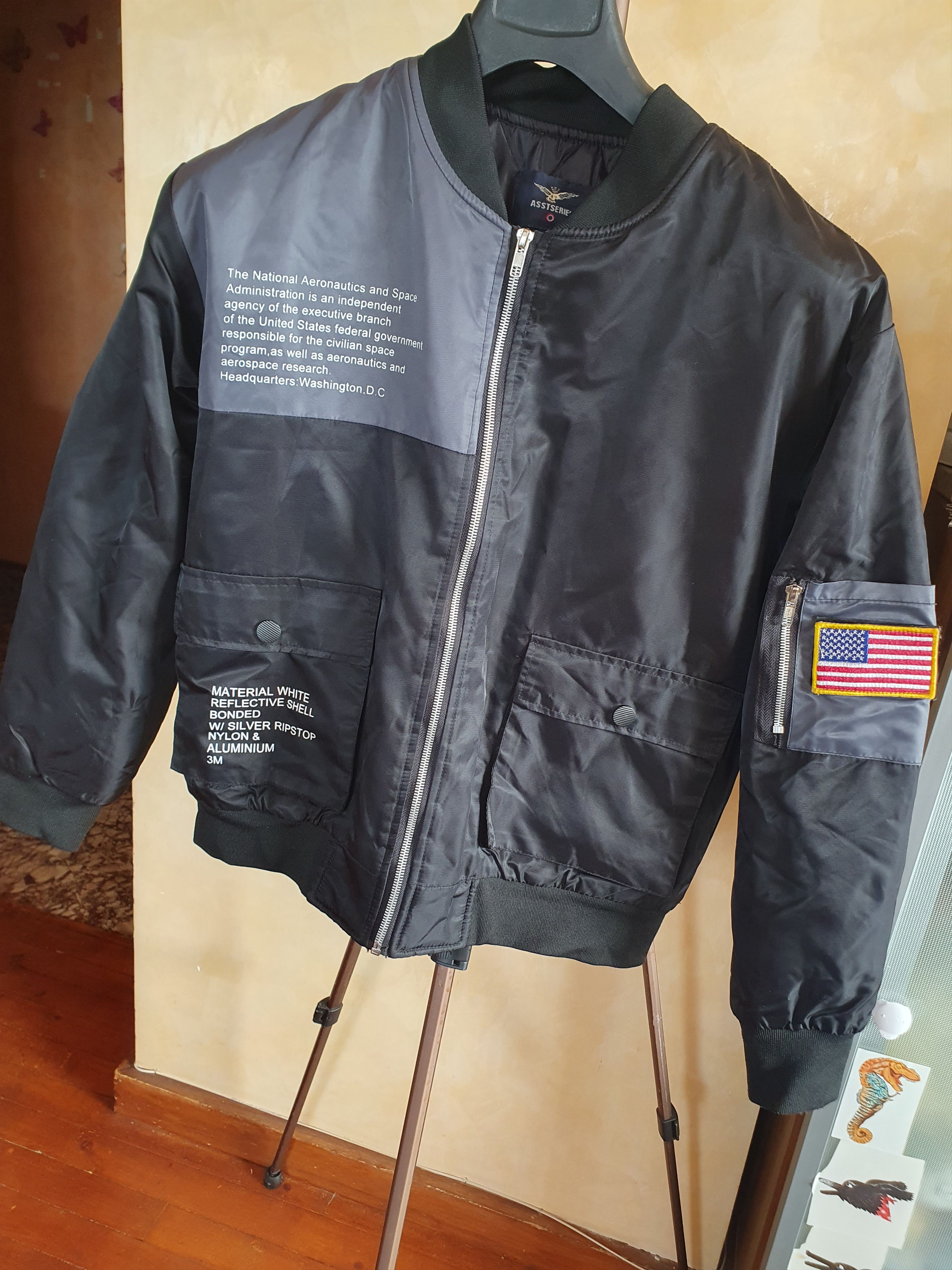 NASA Asstseries Nasa Bomber Jacket Space Aeronautics USFlag Size US S / EU 44-46 / 1 - 6 Thumbnail