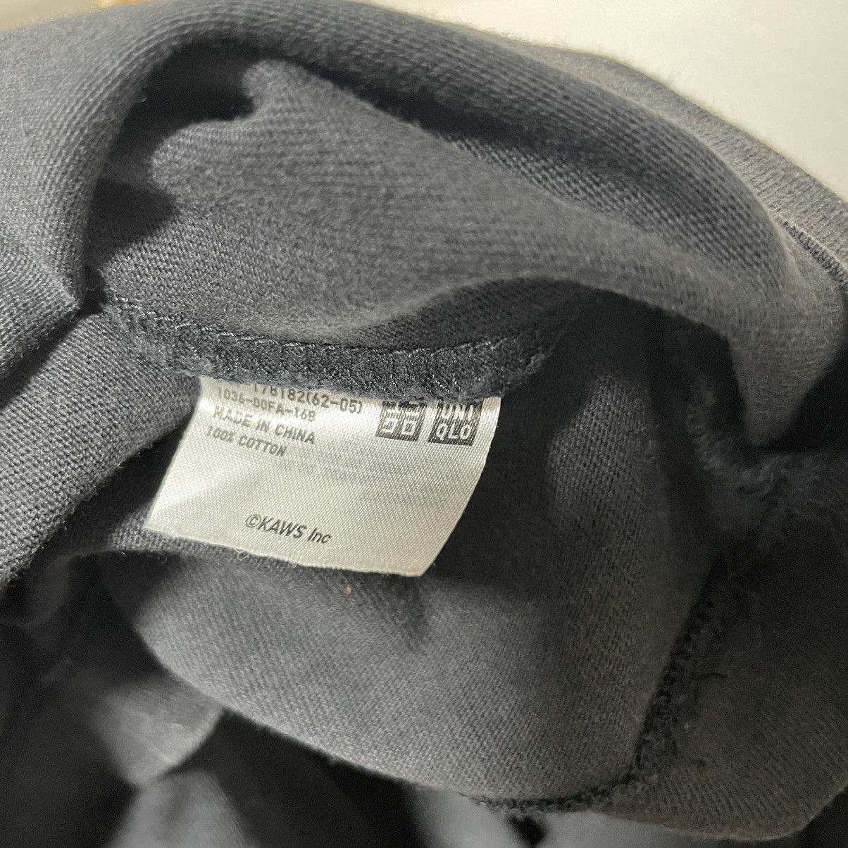 Kaws × Uniqlo UT x Kaws Size US L / EU 52-54 / 3 - 6 Thumbnail