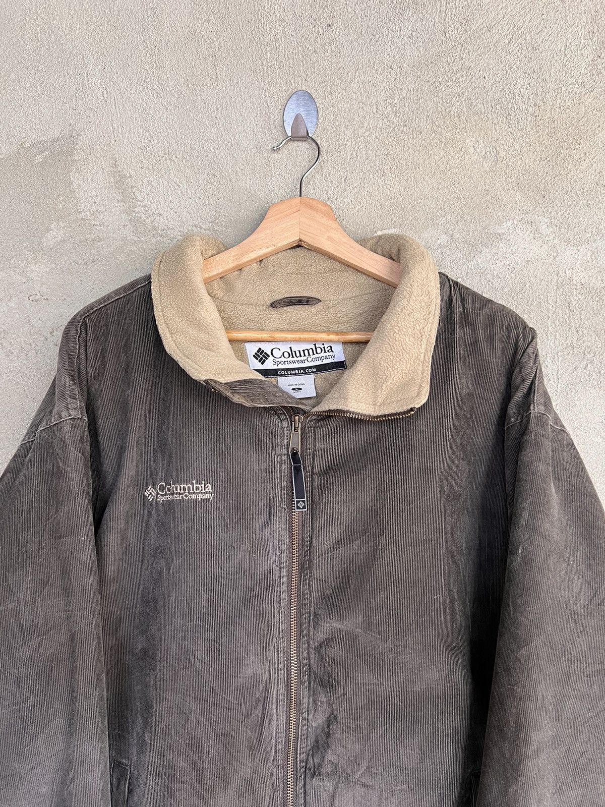 Columbia Vintage Columbia Corduroy Jacket Size US L / EU 52-54 / 3 - 3 Thumbnail