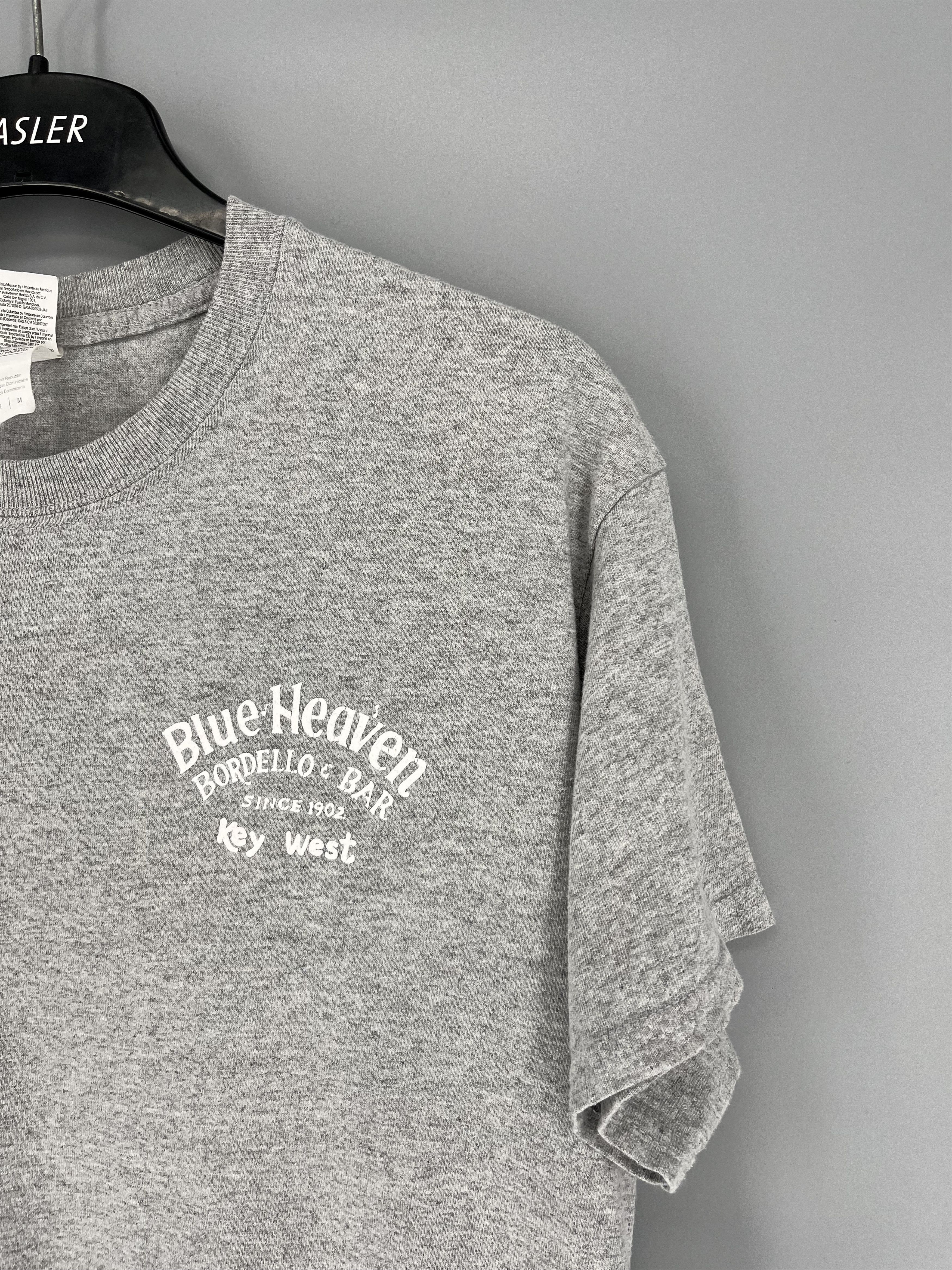 Vintage Vintage Y2K "Blue Heaven Bordello Bar" Skulls tee Size US M / EU 48-50 / 2 - 6 Thumbnail