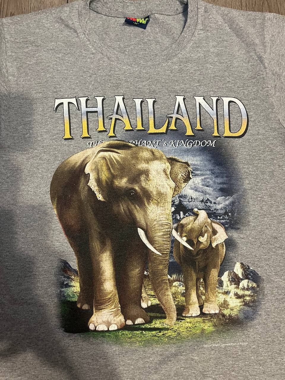 Vintage Vintage Thailand Kingdom Of Elephants Animal Print T-Shirt Size US M / EU 48-50 / 2 - 2 Thumbnail