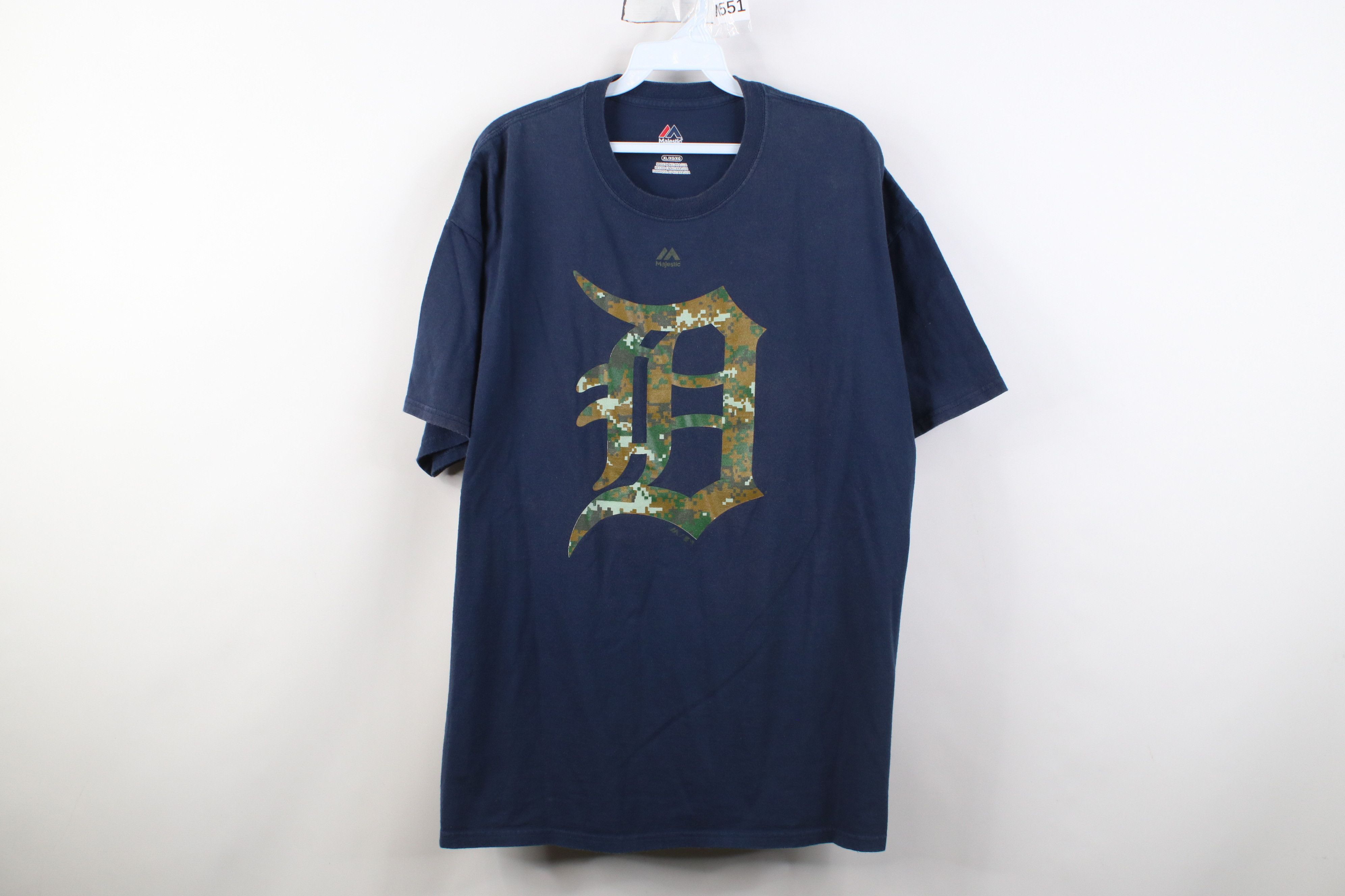 Majestic Vintage Y2K Majestic Old English D Detroit Tigers T-Shirt Size US XL / EU 56 / 4 - 1 Thumbnail