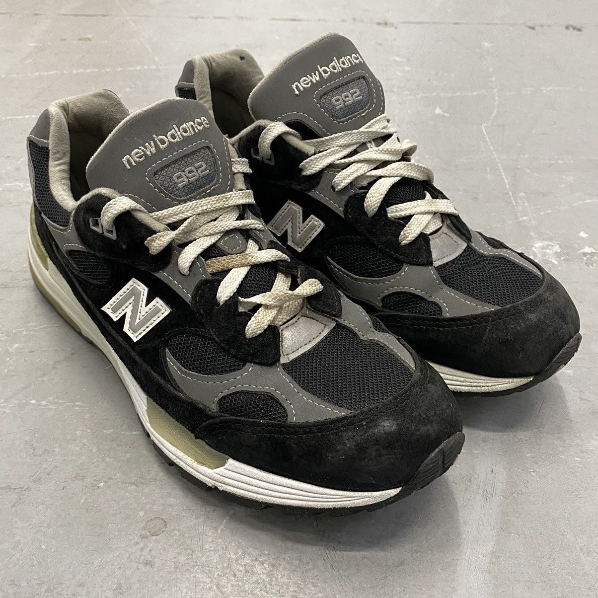 New Balance × Vintage New Balance 992 “Black” M992EB Made in USA RARE EUC Size US 8.5 / EU 41-42 - 3 Thumbnail
