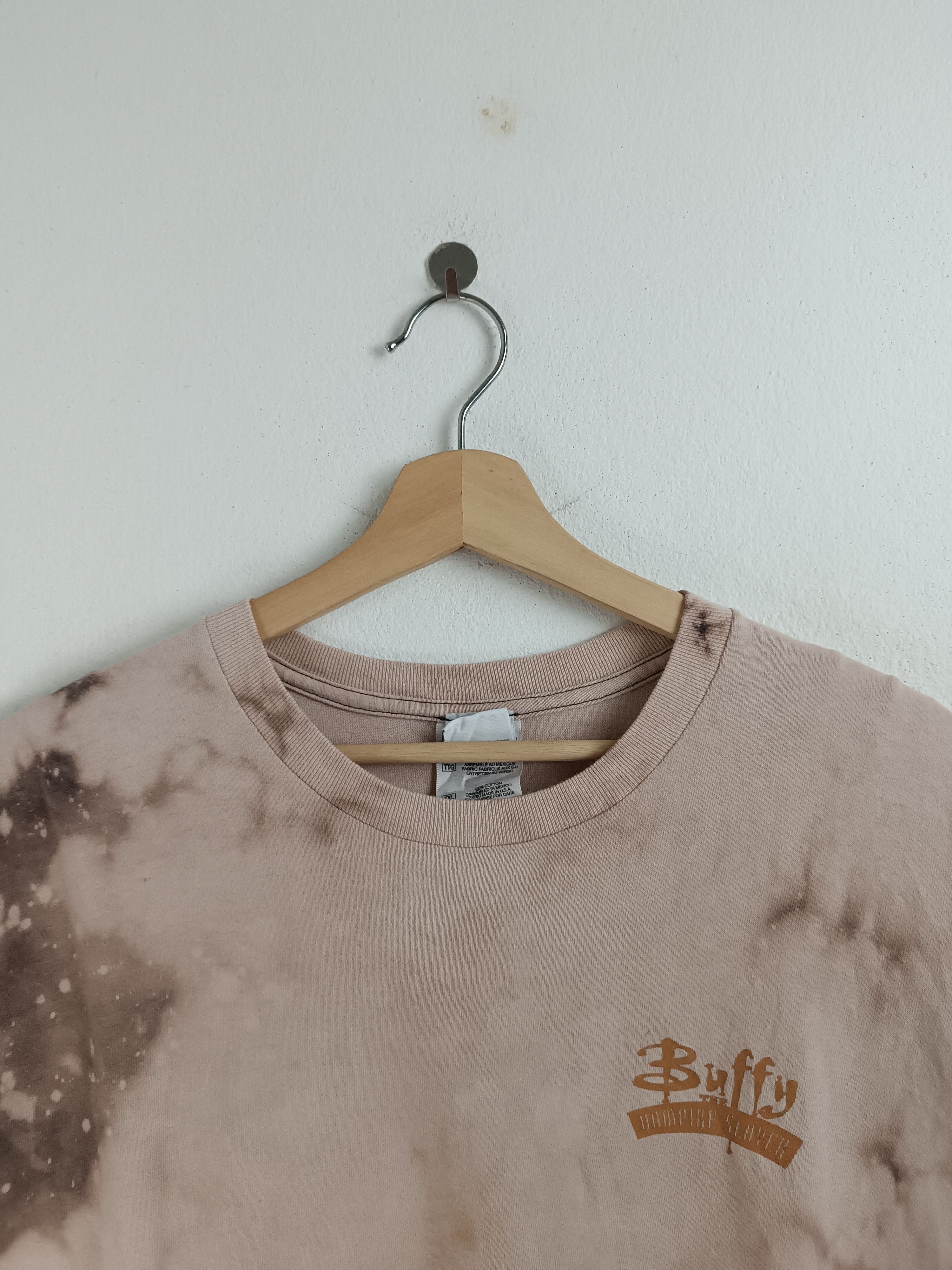 Vintage VINTAGE 90'S BUFFY THE VAMPIRE SLAYER ACID WASH DISTRESSED Size US XXL / EU 58 / 5 - 9 Thumbnail