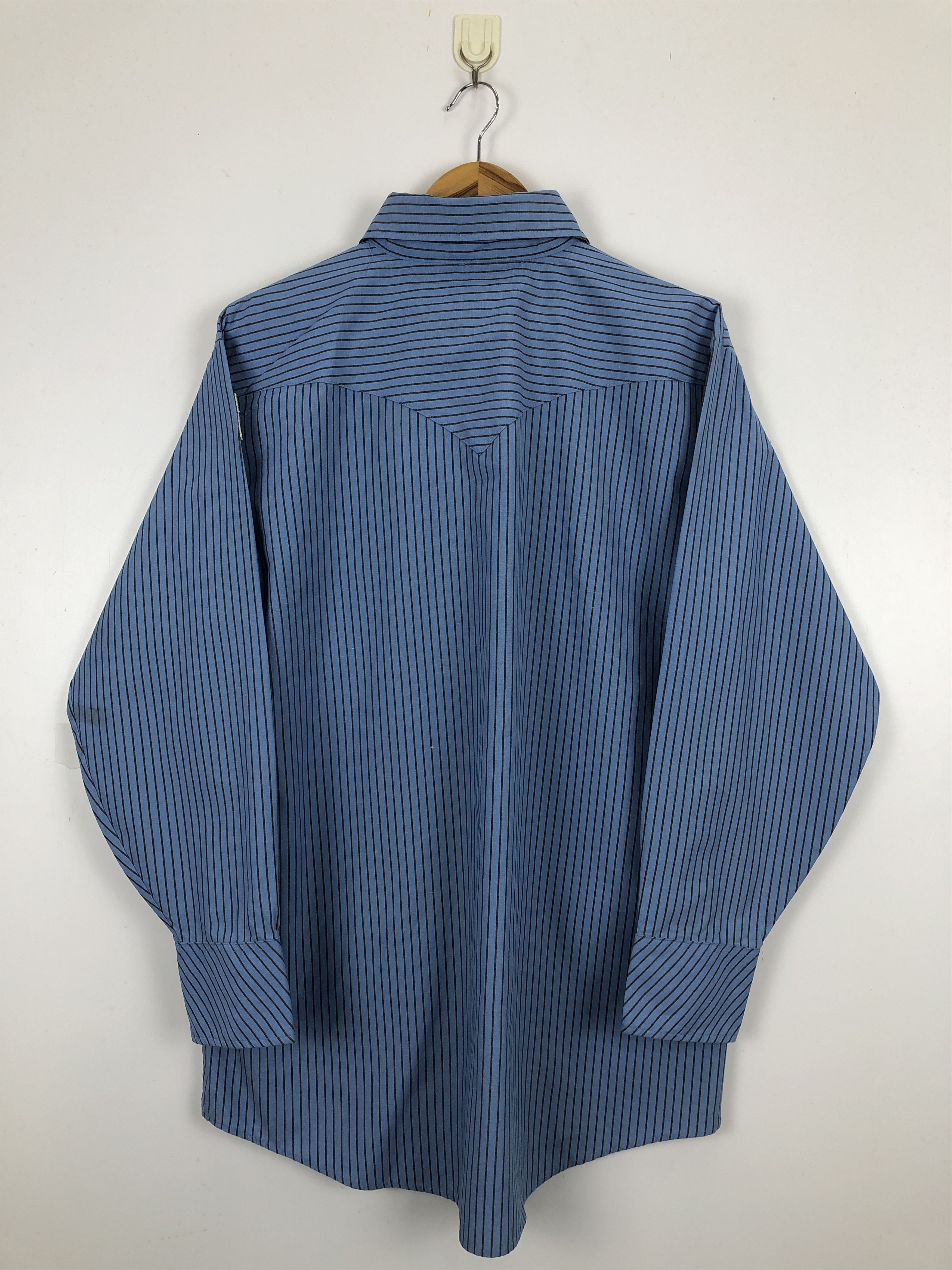 Vintage Vintage 80s Hickory Stripes Blue Denim Shirt TA0464 Size US XL / EU 56 / 4 - 1 Thumbnail