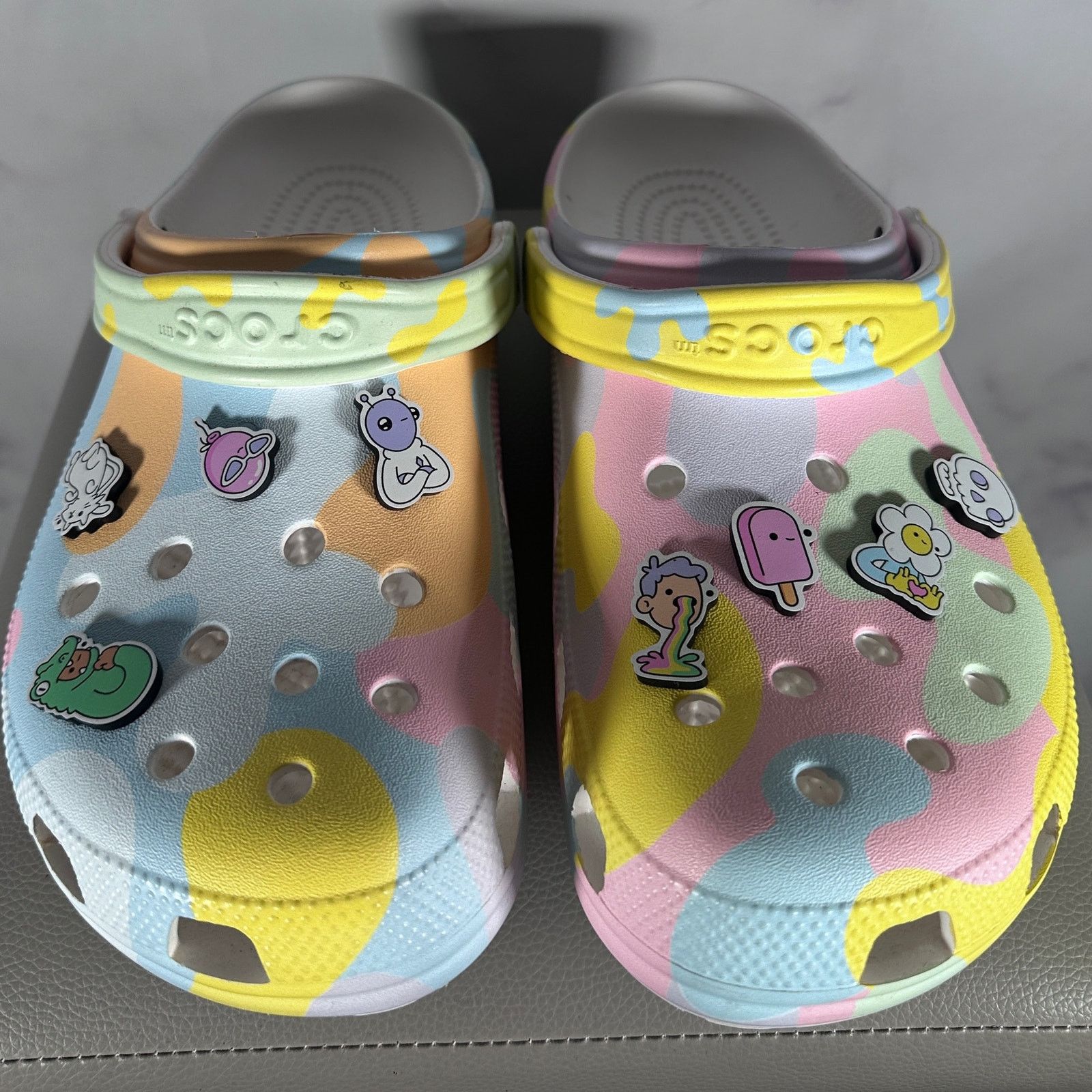 Crocs The Doodles Classic Clog Size US 11 / EU 44 - 8 Thumbnail