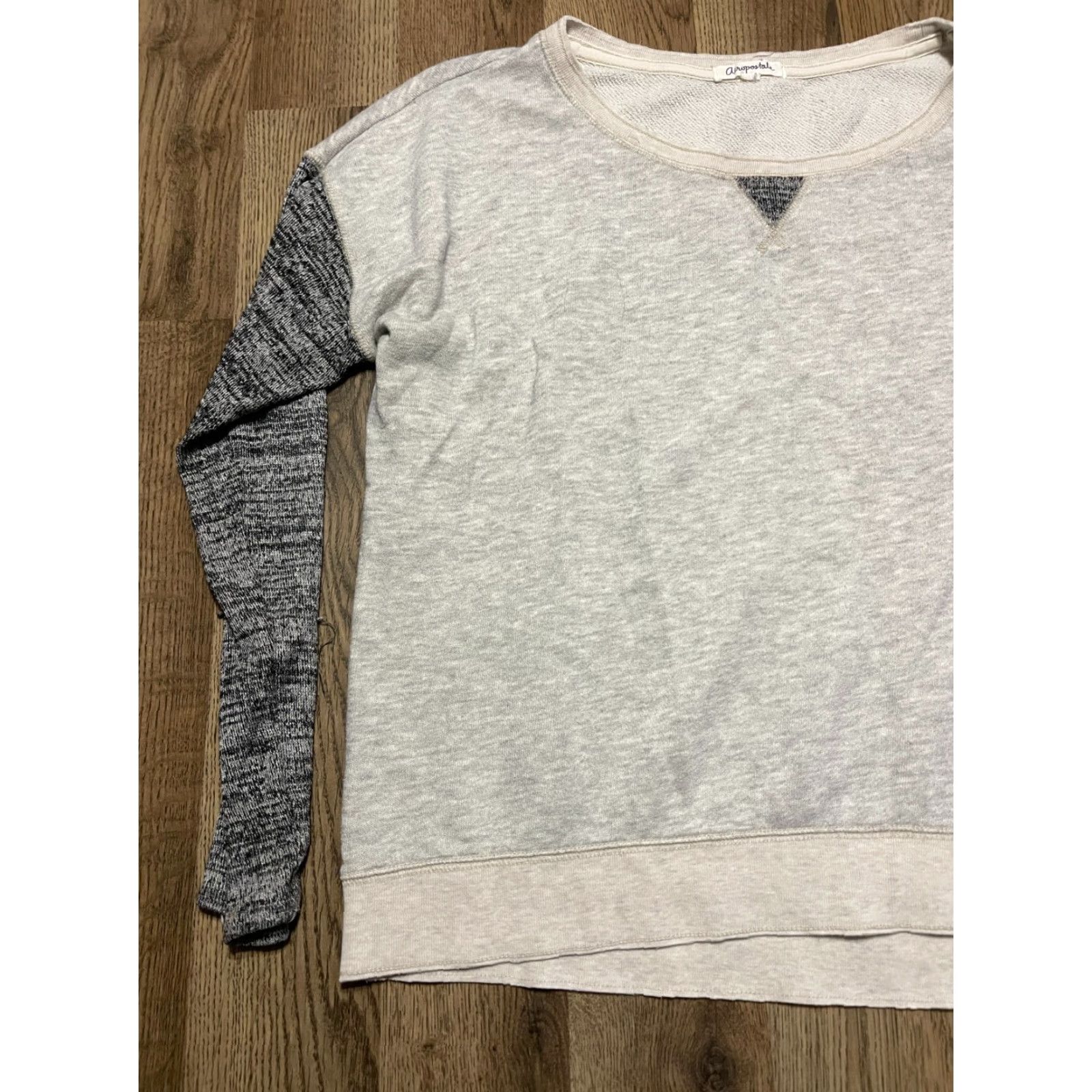 Aeropostale Aeropostale Shirt Womens Large Gray White Long Sleeves T-Shirt Size L / US 10 / IT 46 - 3 Thumbnail