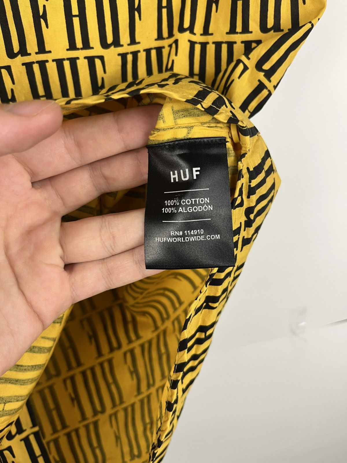 Huf HUF Monogram Cotton Short Sleeve Shirt Button Up Size US M / EU 48-50 / 2 - 8 Thumbnail