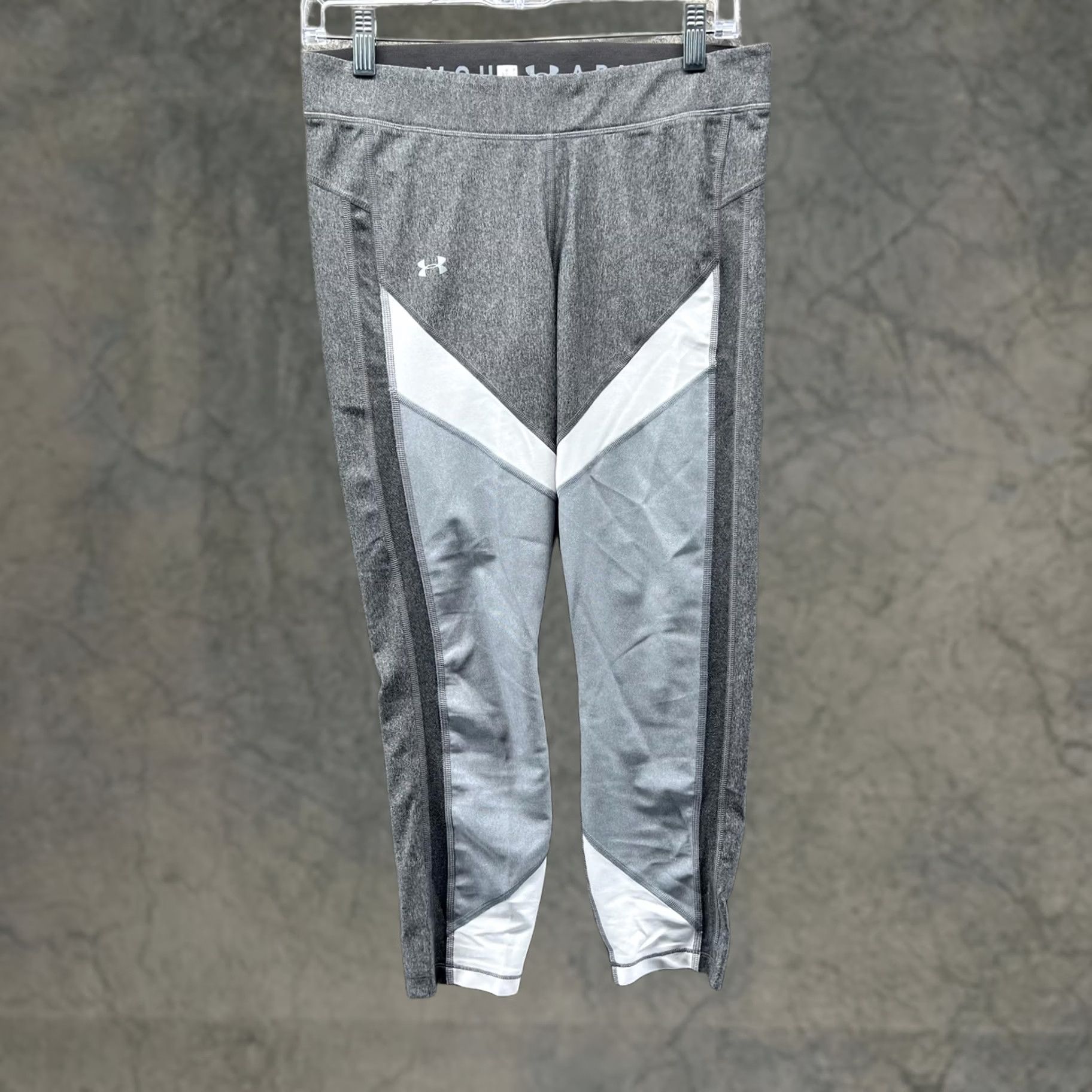 Under Armour Under Armour Pants Womens Large Gray HeatGear Compression 3/4 Leggings Running Size 36" / US 14 / IT 50 - 1 Thumbnail