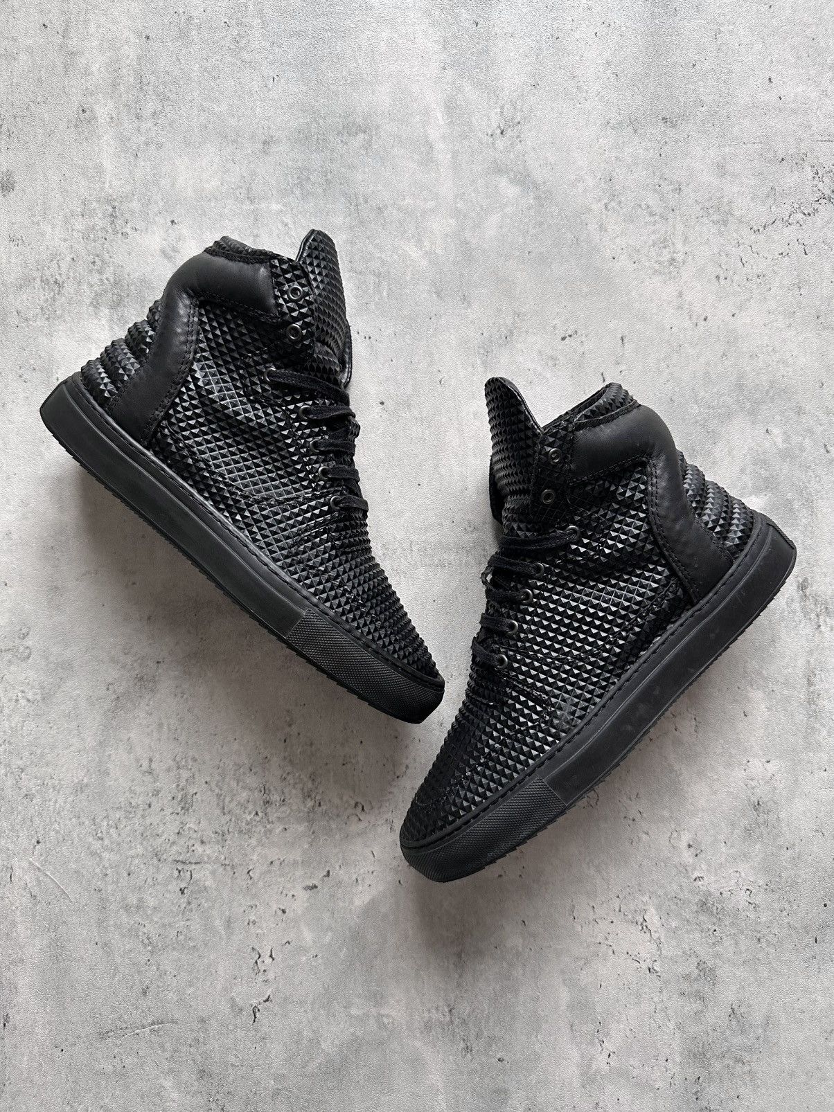 Filling Pieces (2015) TRANSFORMED PYRAMID HIGH TOP Size US 9 / EU 42 - 1 Thumbnail