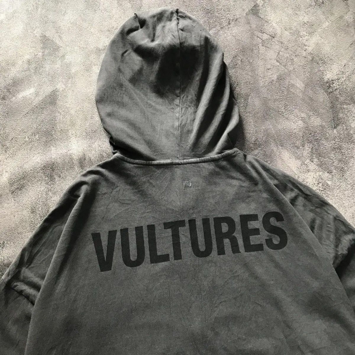 Kanye West Kanye West Vultures Korea Exclusive Hoodie Black SIZE 1 S/M Size US S / EU 44-46 / 1 - 3 Thumbnail