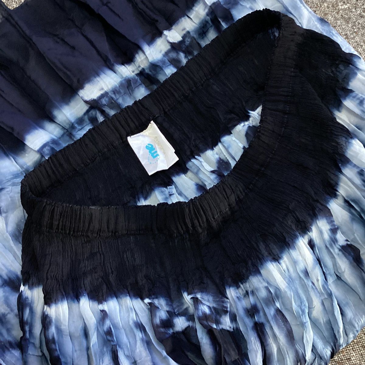 Issey Miyake × Pleats Please Issey Miyake ISSEY MIYAKE me Tie-dye Skirt Blue Navy Size 33" - 8 Thumbnail