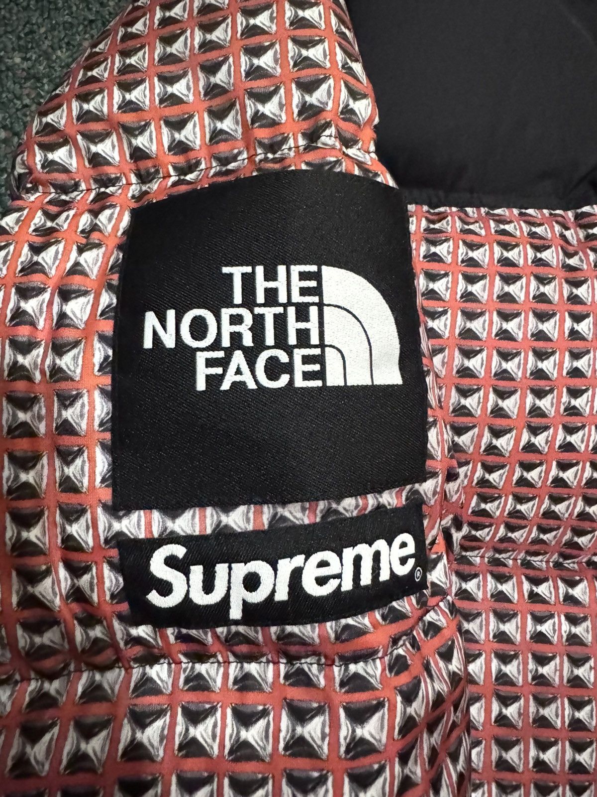 Supreme × The North Face Supreme the north face studded nuptse jacket Size US M / EU 48-50 / 2 - 2 Thumbnail