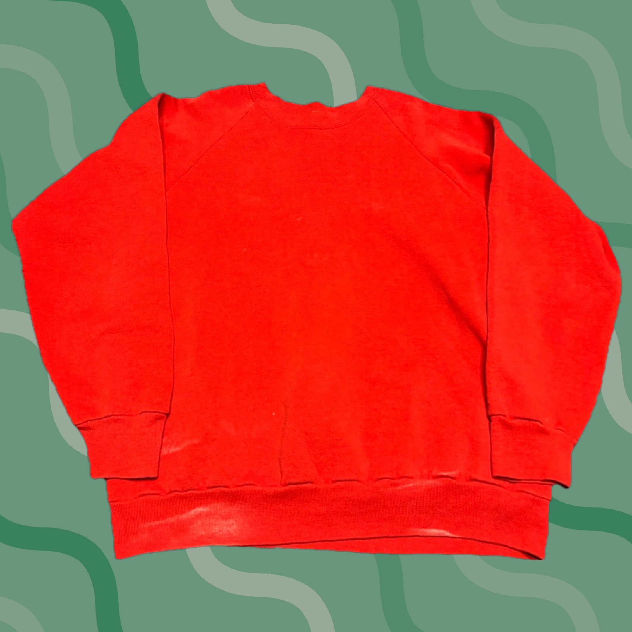 Fruit Of The Loom VINTAGE Fruit of the Loom Red Raglan Crewneck Sweatshirt L USA 1980s Reverse Weave Logo City 90s Mens Size US L / EU 52-54 / 3 - 1 Thumbnail