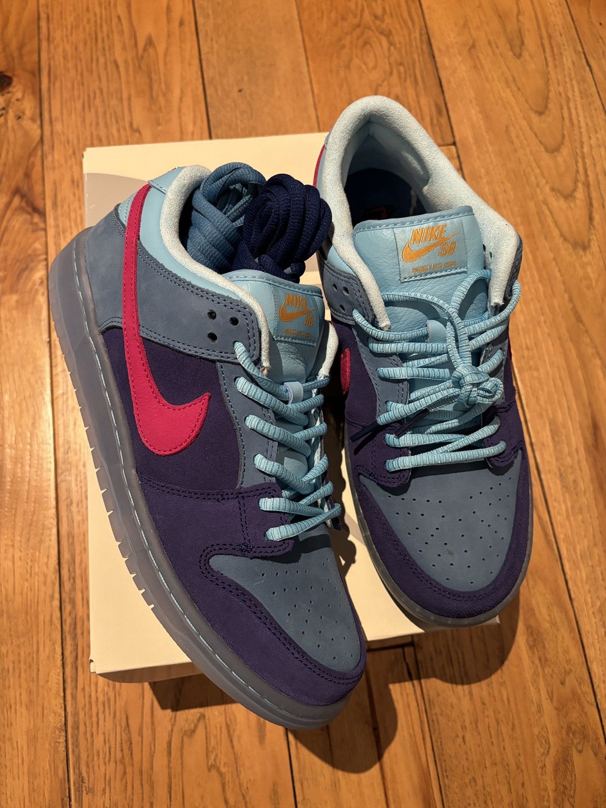 Nike × Run The Jewels Run the Jewels Dunk Low SB Deep Royal Active Pink Size US 9.5 / EU 42-43 - 2 Thumbnail