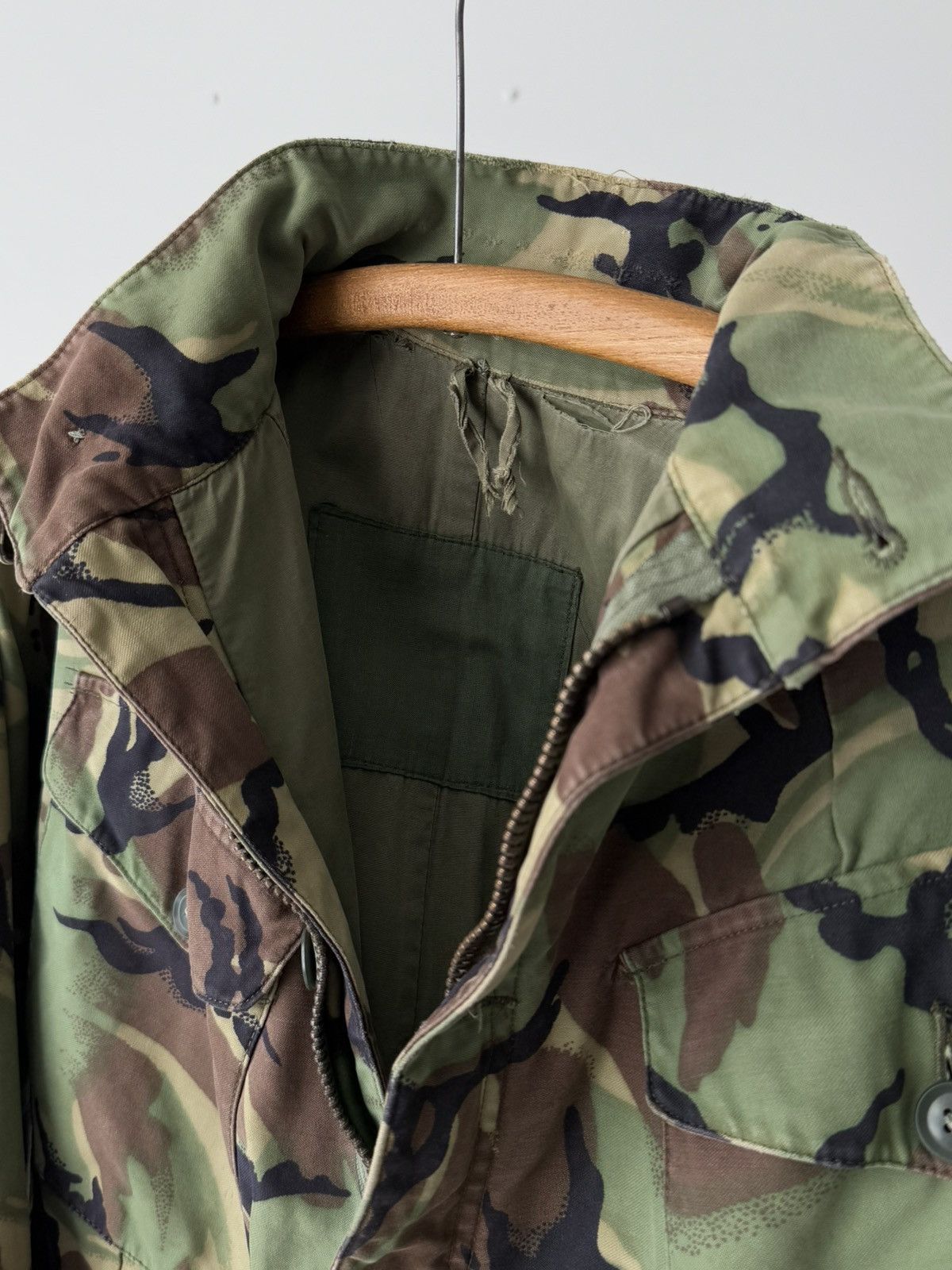 Vintage 1968 Pattern Vintage British Army DPM Camo Combat Suit Size US L / EU 52-54 / 3 - 6 Thumbnail