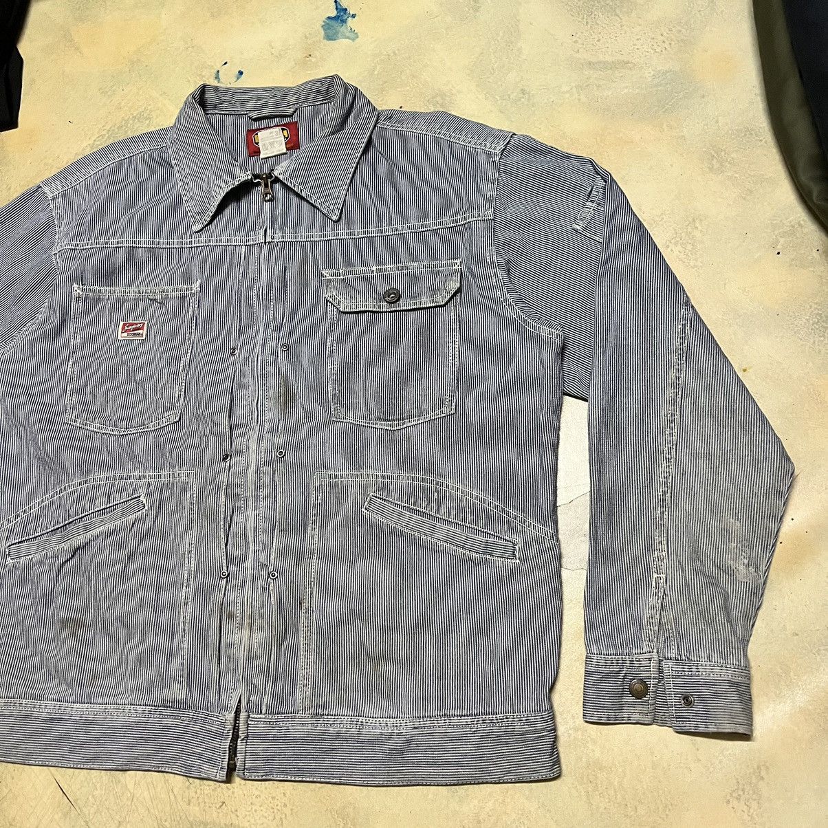Japanese Brand Vintage Dogman Hickory Work Wear Jacket Distressed Size US L / EU 52-54 / 3 - 2 Thumbnail
