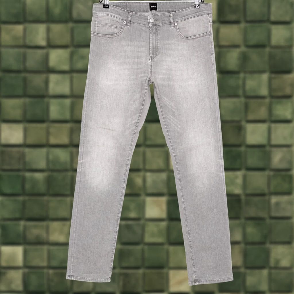 Hugo Boss HUGO BOSS Delaware Slim Fit Stretch Jeans Men Waist 35 Light Denim Grey Slim Pockets 5-Pocket Design 34 Inseam Mids Rise Cotton Elastane Jeans Men Size US 35 - 1 Thumbnail