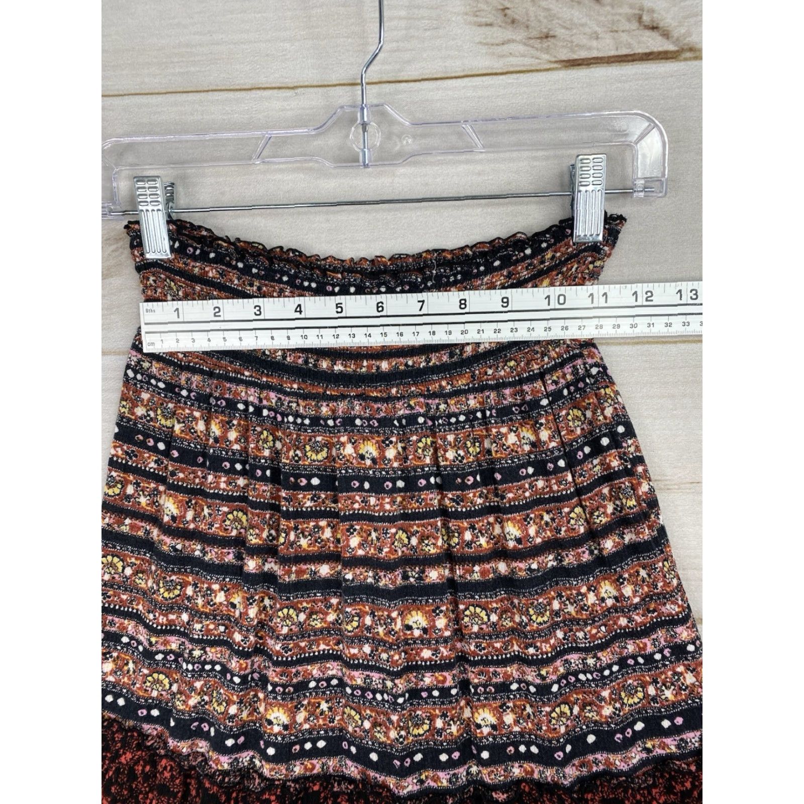 Cos VINTAGE Mossimo Supply Co S Maxi Skirt Red Blue Floral Smocked Waist Pull On Boho Rayon Size 28" / US 6 / IT 42 - 3 Thumbnail