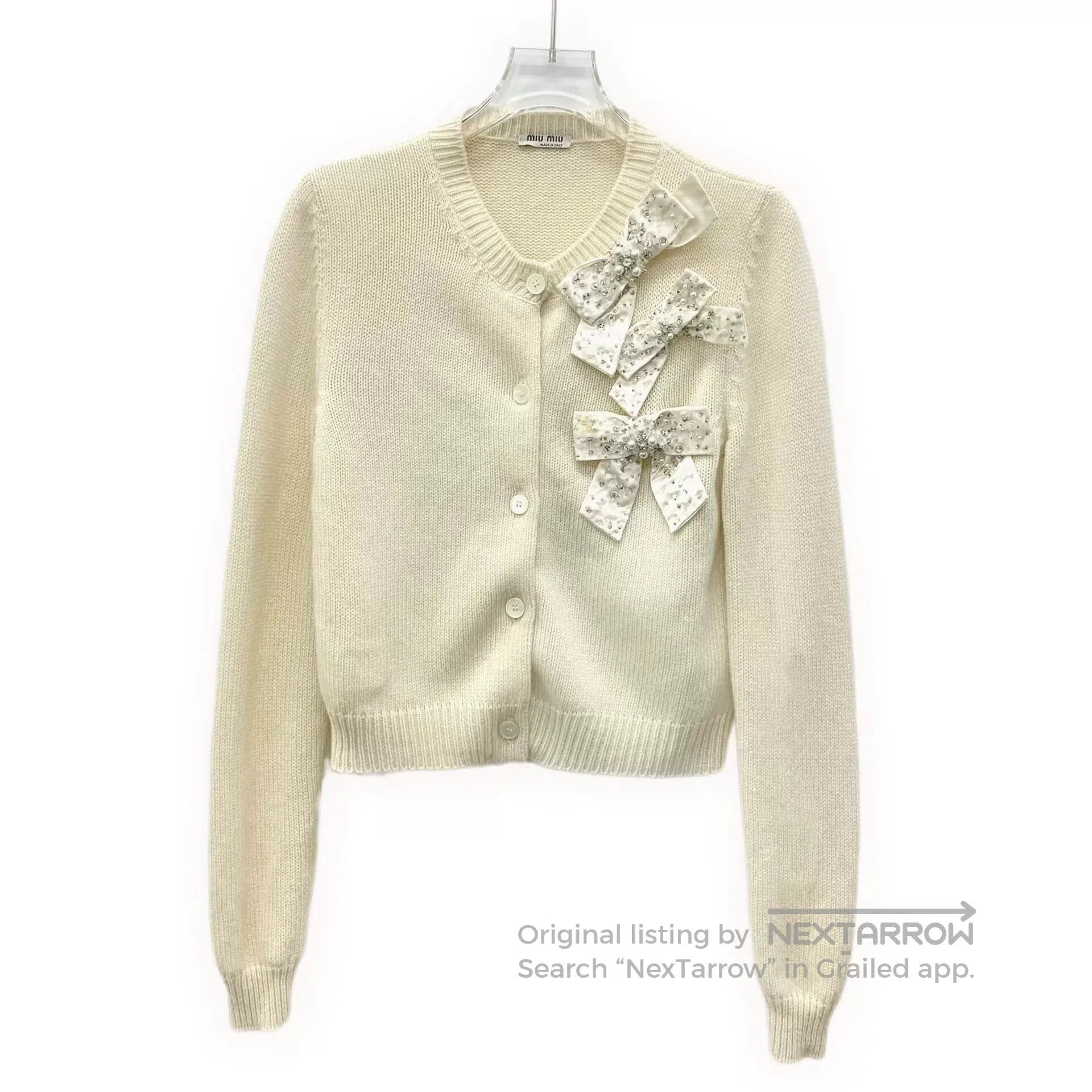 Miu Miu beige jeweled bow button. Size M / US 6-8 / IT 42-44 - 1 Thumbnail