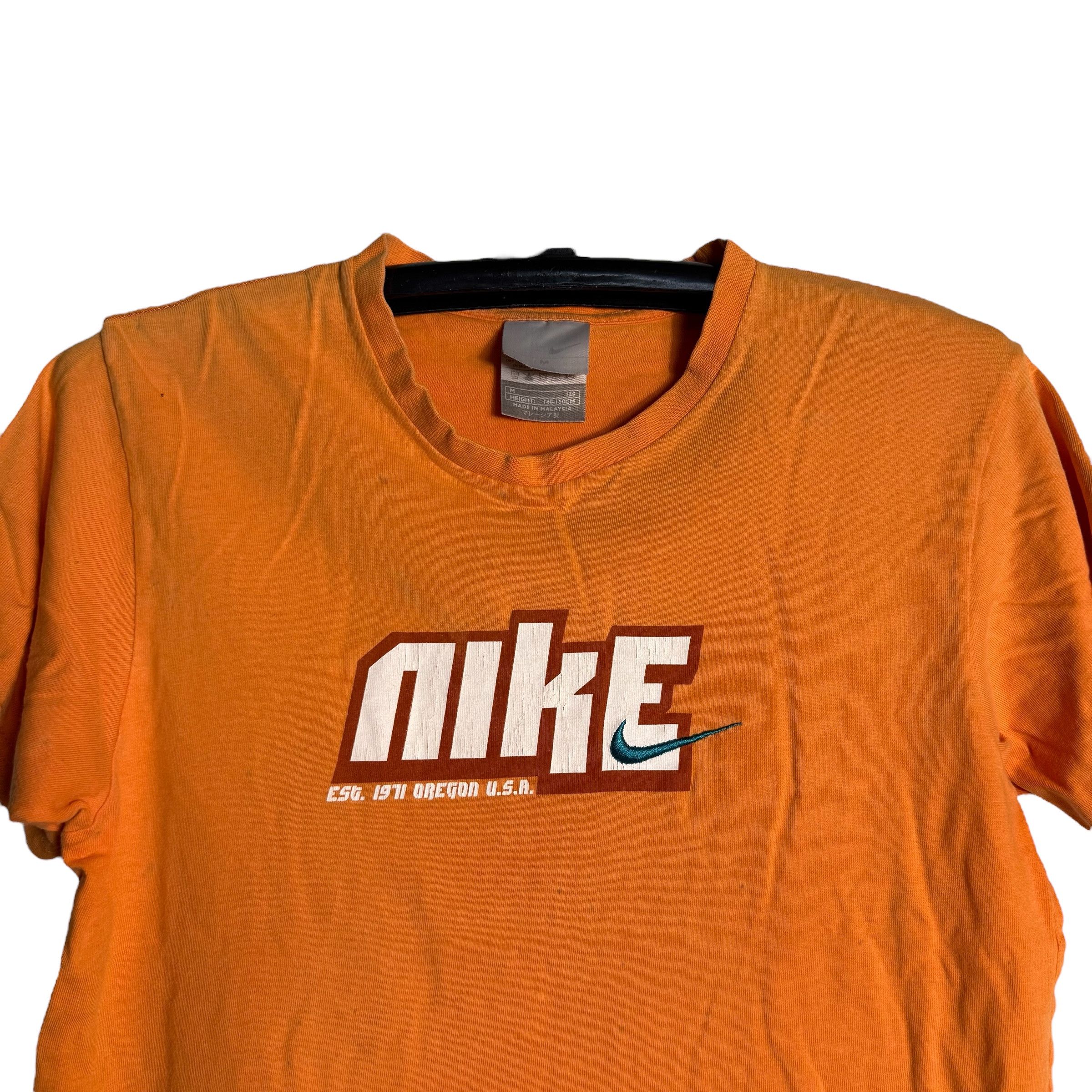 Nike 🔥RARE🔥Vintage Nike Swoosh Spell Out Boys T-shirt Size US M / EU 48-50 / 2 - 2 Thumbnail
