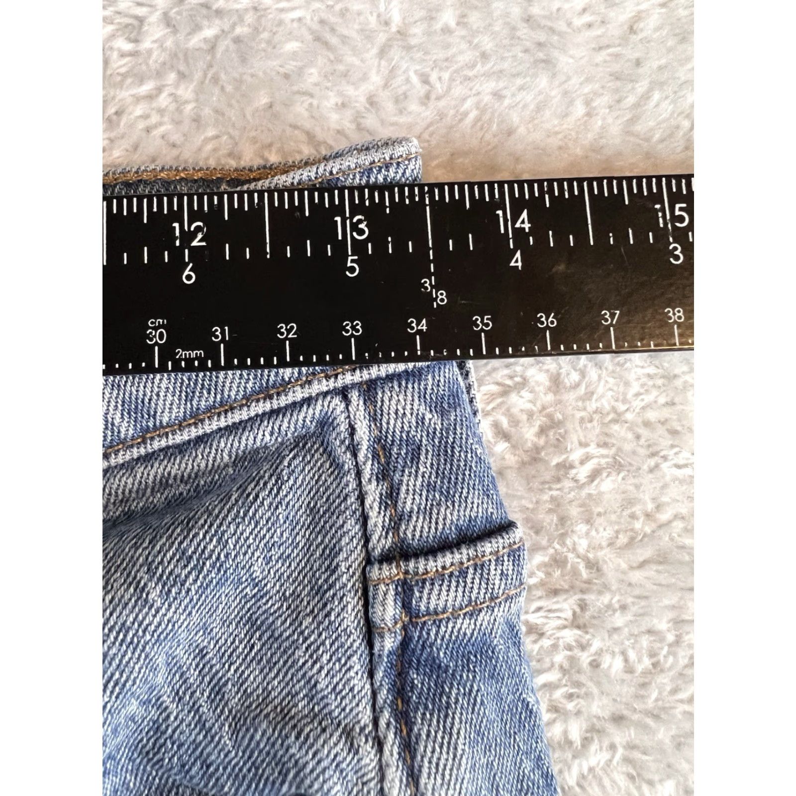Madewell Madewell Jeans 25 Blue High Rise Slim Boyjean Distressed Raw Hem Women Size 42" / US 20 - 4 Thumbnail