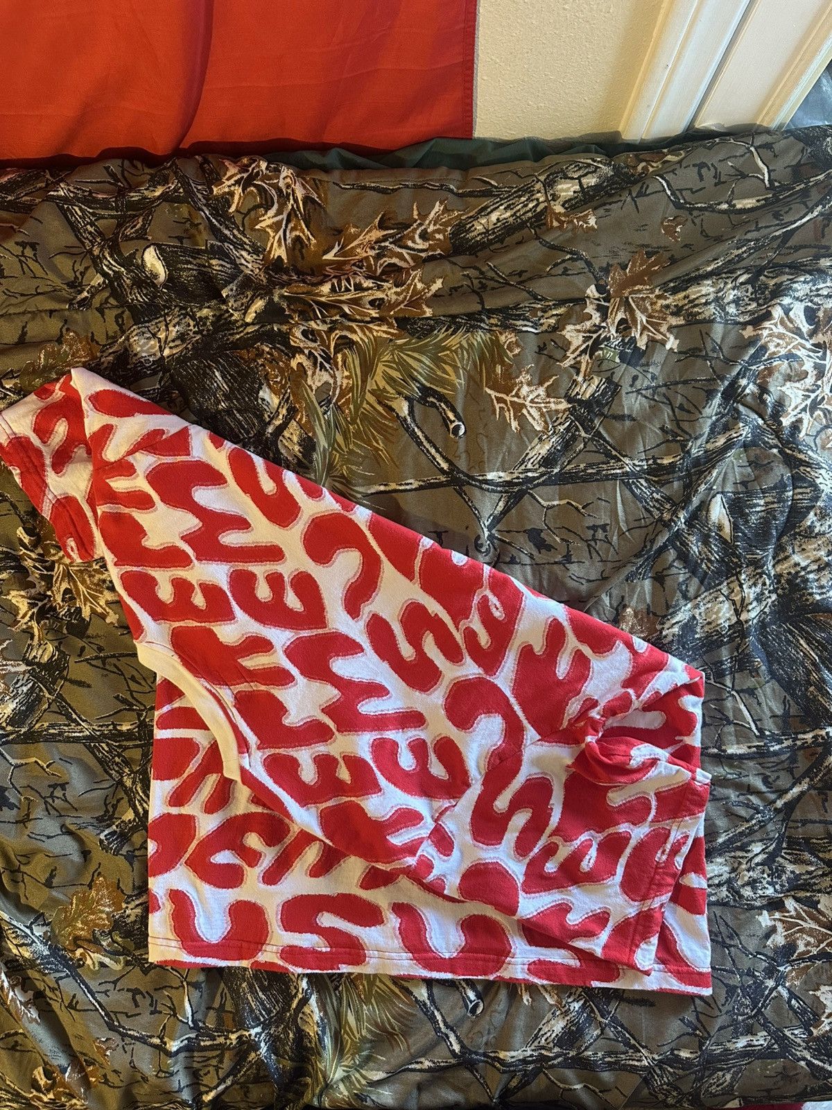 Supreme supreme all over print shirt Size US L / EU 52-54 / 3 - 2 Thumbnail