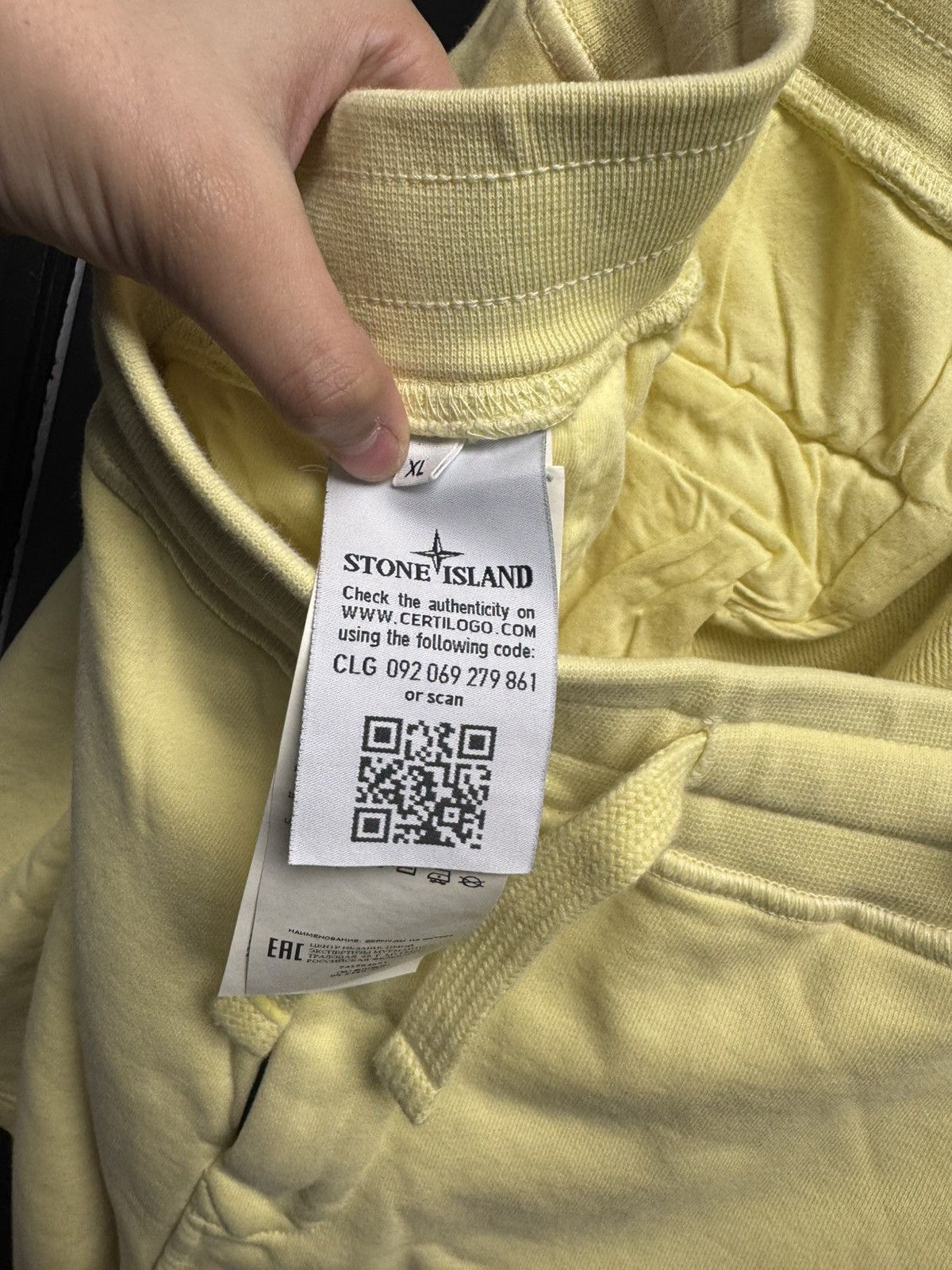 Stone Island Stone Island Compass Patch Track Shorts Yellow Size US 42 / EU 58 - 4 Thumbnail