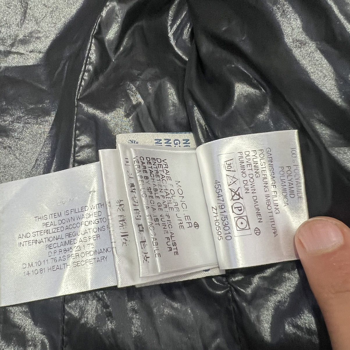 Moncler Moncler vintage women’s down jacket Size XS / US 0-2 / IT 36-38 - 14 Thumbnail