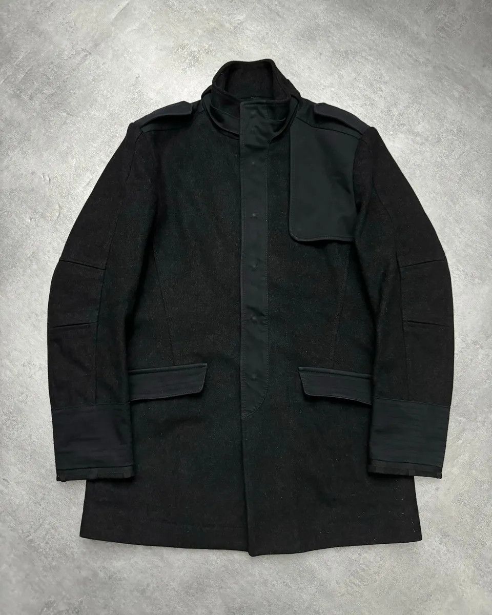 Moschino 2000s Moschino Imperial Black Utilitarian Wool Trench Coat Size US M / EU 48-50 / 2 - 1 Thumbnail