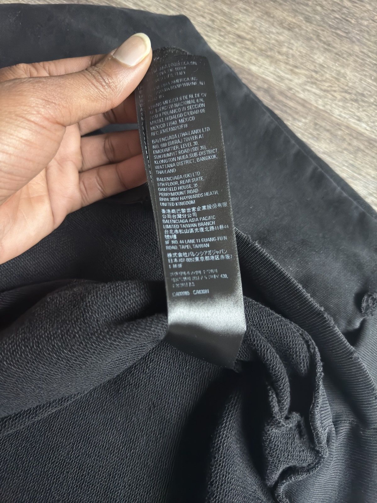 Balenciaga Balenciaga “Be Different” hoodie Size US S / EU 44-46 / 1 - 7 Thumbnail