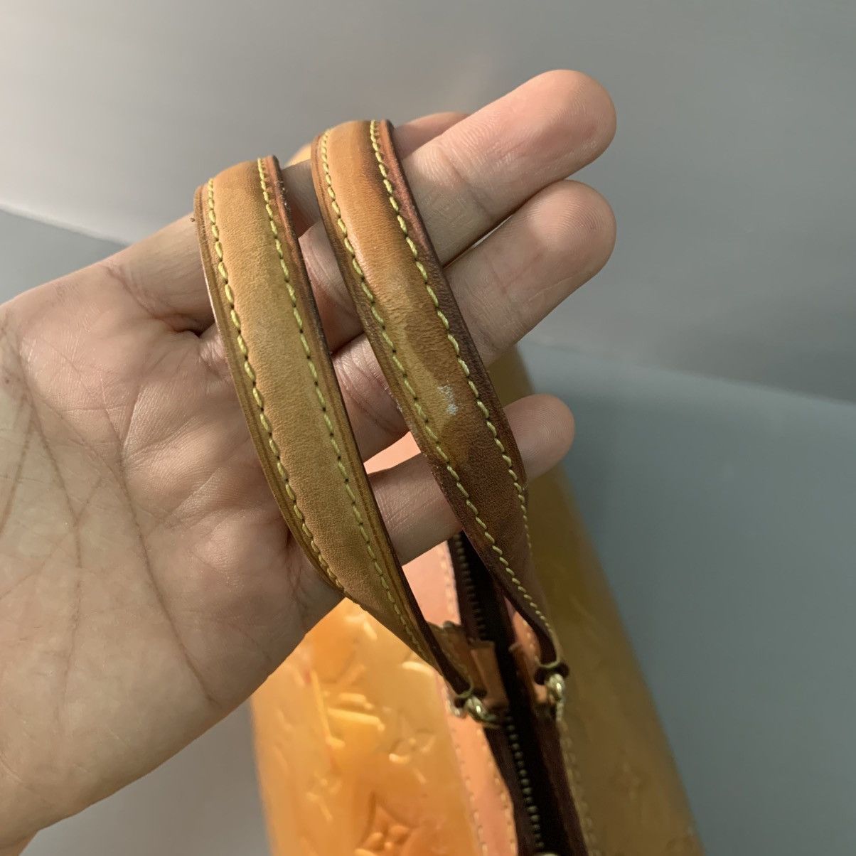 Louis Vuitton Louis Vuitton Monogram Vernis Brea PM Gold Handbag Size ONE SIZE - 15 Thumbnail