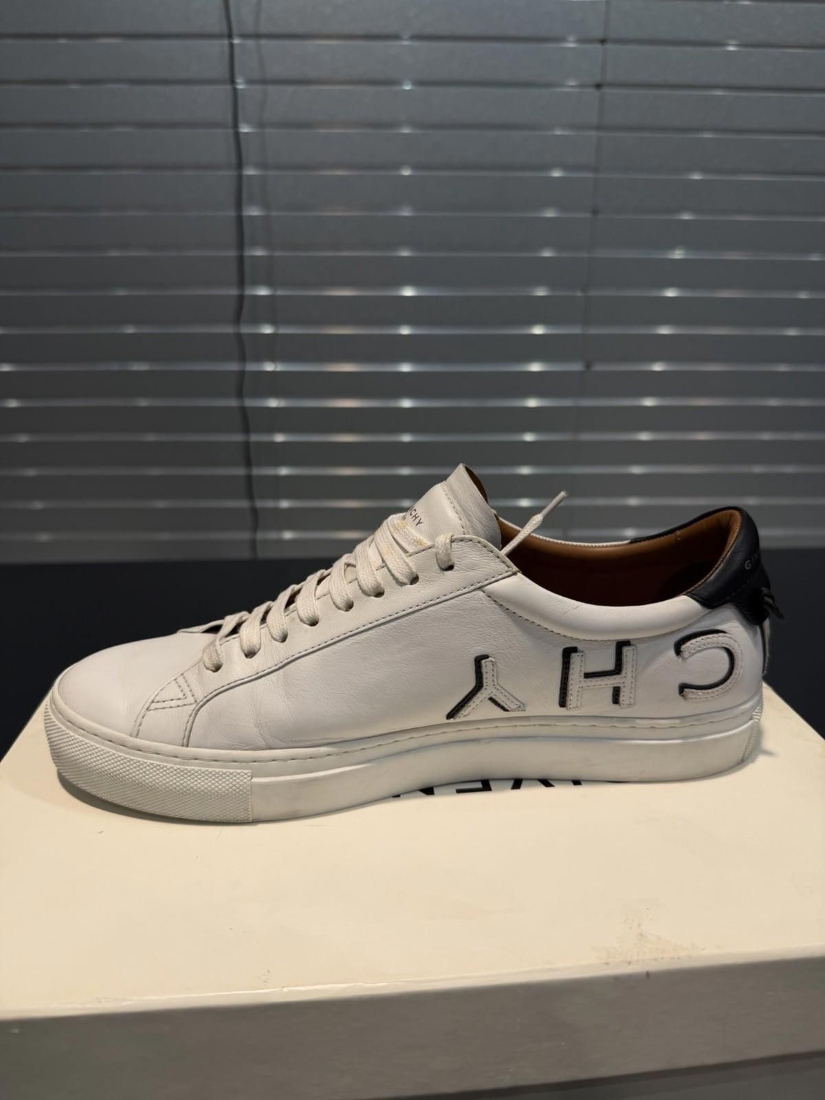 Givenchy Givenchy Parish Men’s Sneakers Size 41.5EU/8.5US Leather Size US 8.5 / EU 41-42 - 11 Thumbnail