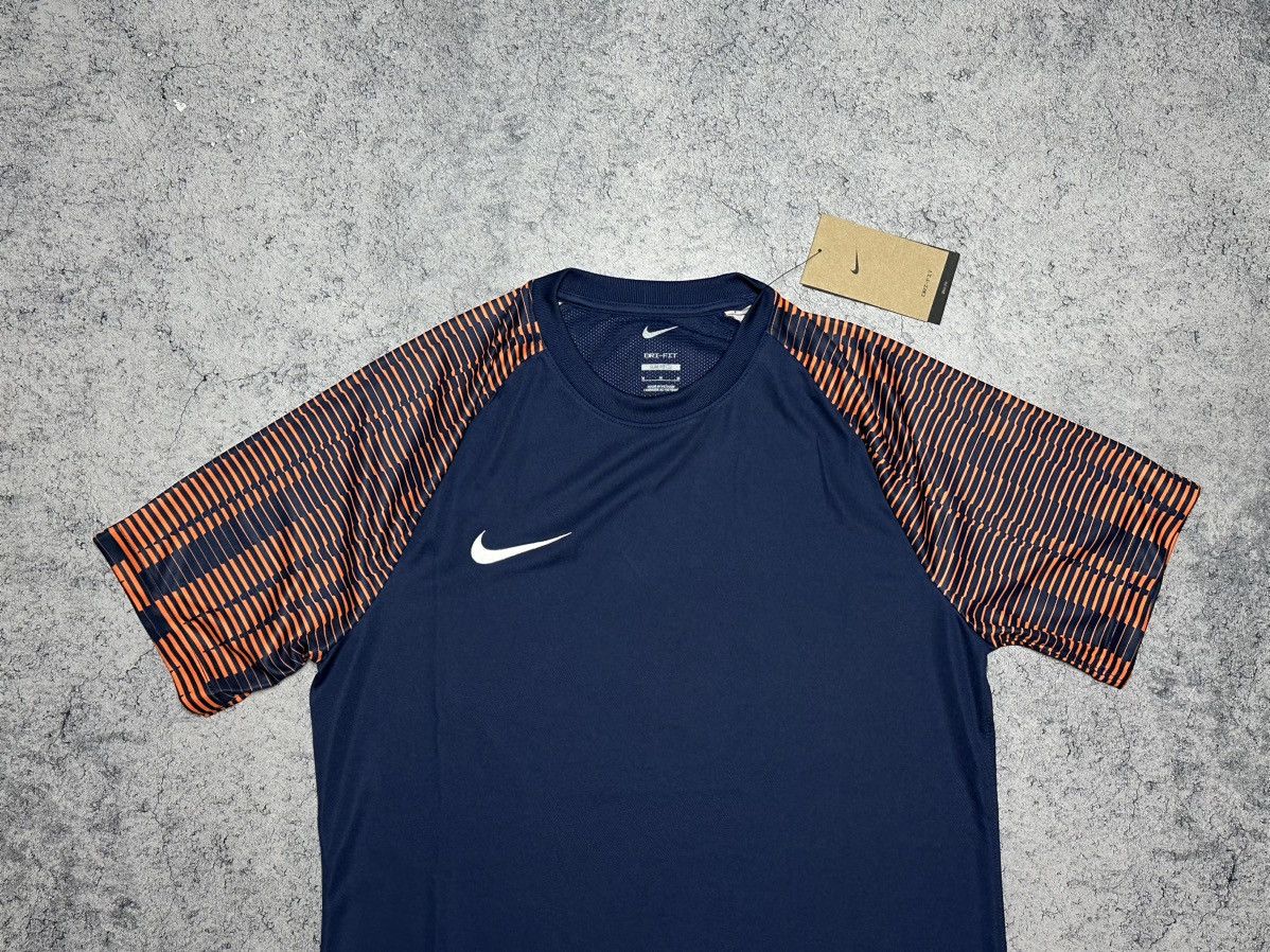 Nike Nike Dri-Fit Academy Blue Jersey T-Shirt Size US M / EU 48-50 / 2 - 2 Thumbnail