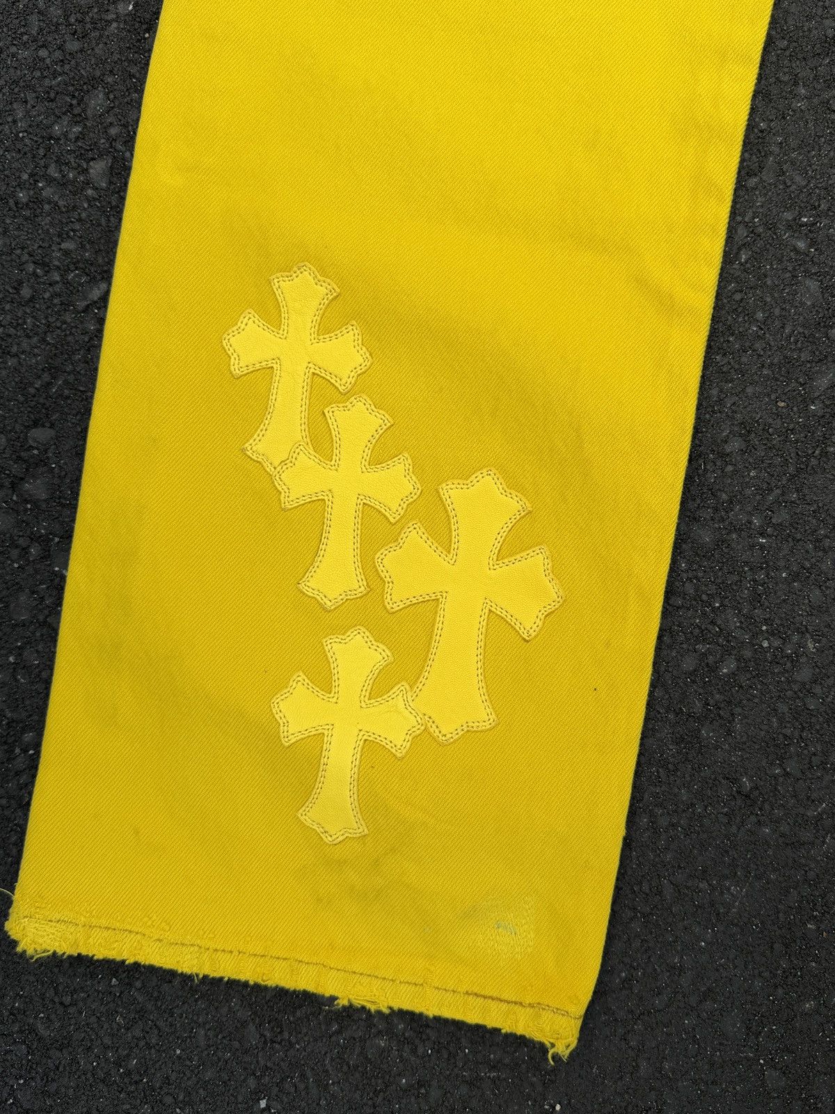 Chrome Hearts Chrome Hearts Yellow Cross Patch Levi's Jeans Size US 33 - 8 Thumbnail