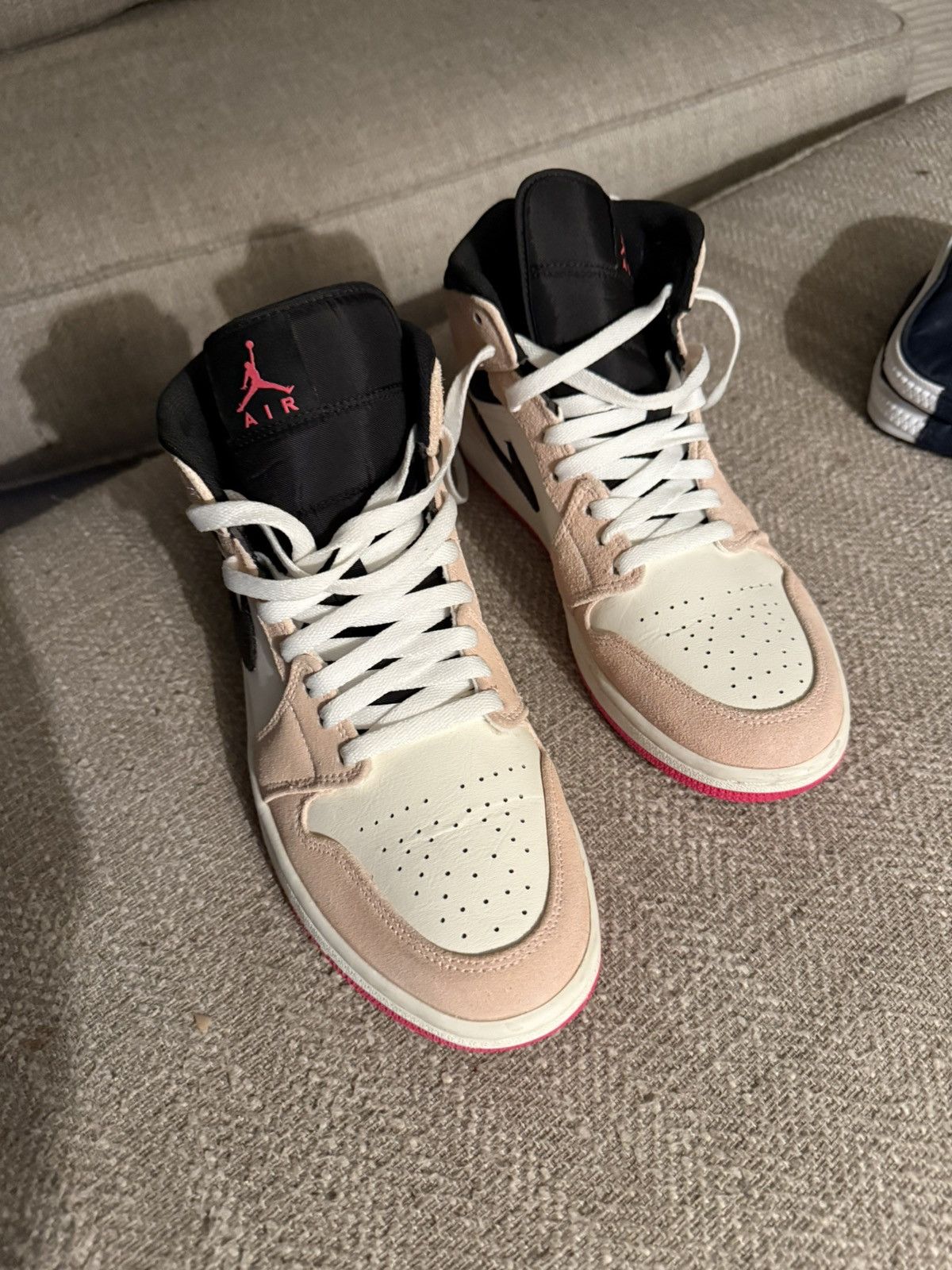 Nike Nike Jordan Mid - Crimson Tint Size US 9.5 / EU 42-43 - 10 Thumbnail