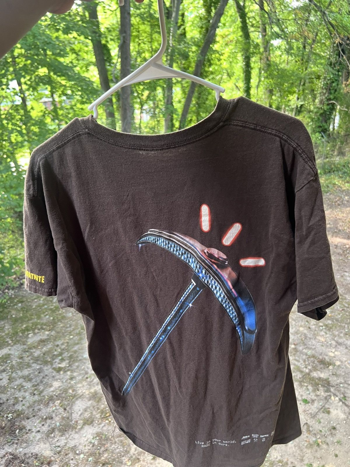 Travis Scott Astronomical Fortnite X Travis Scott shirt Size US M / EU 48-50 / 2 - 2 Thumbnail