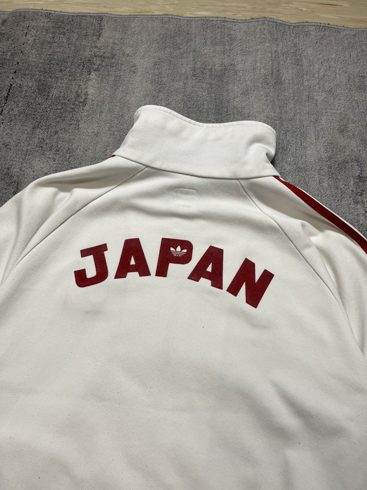 Adidas Adidas Japan Track Jacket Top White Red Logo Rare Size L Size US L / EU 52-54 / 3 - 5 Thumbnail