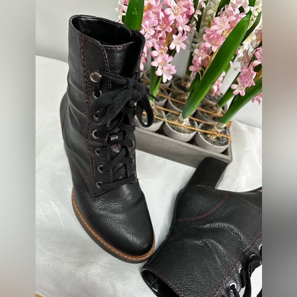 Naturalizer Naturalizer Callie Leather Bootie Size 37 Size US 7 / IT 37 - 13 Thumbnail