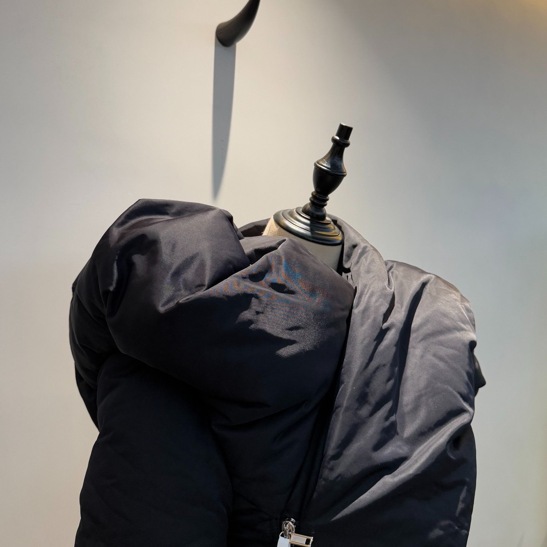 Rick Owens rick owens Double-thread special-shaped cotton-padded jacke Size M / US 6-8 / IT 42-44 - 2 Thumbnail