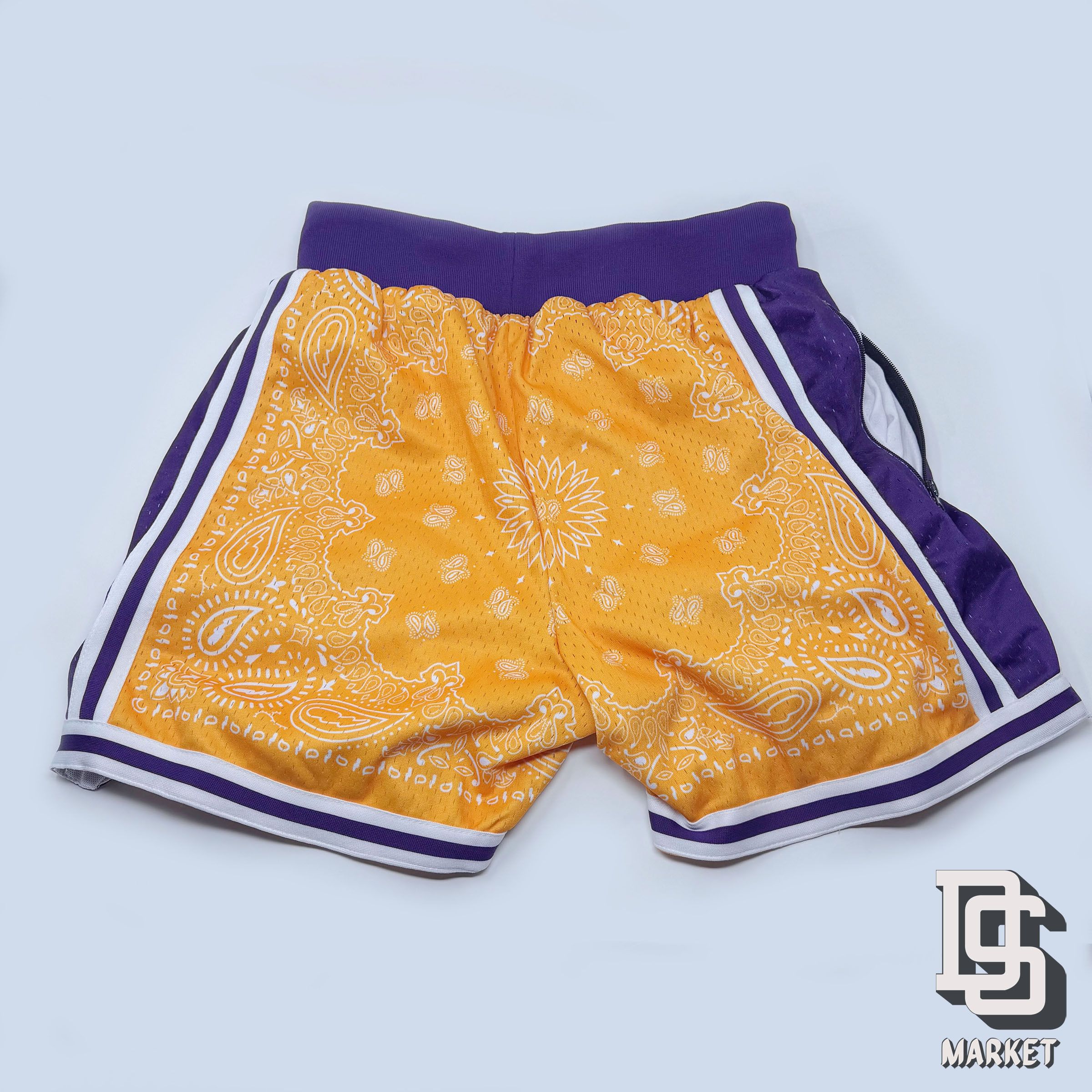 Collect and Select COLLECT & AND SELECT LOS ANGELES LAKERS SHORTS LUKA DONCIC Size US 32 / EU 48 - 2 Thumbnail