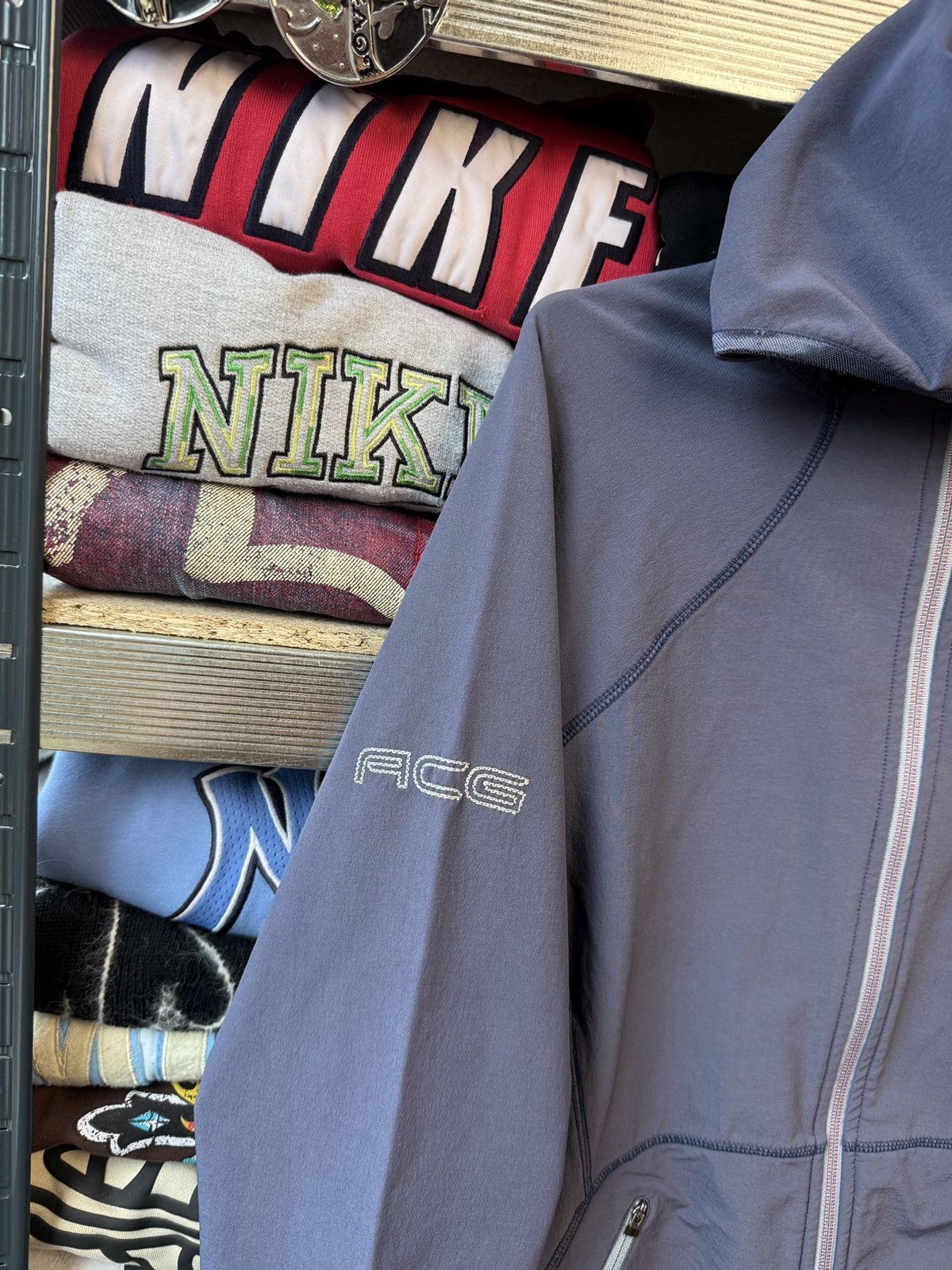 Nike Vintage Nike ACG Light Jacket Size L / US 10 / IT 46 - 4 Thumbnail