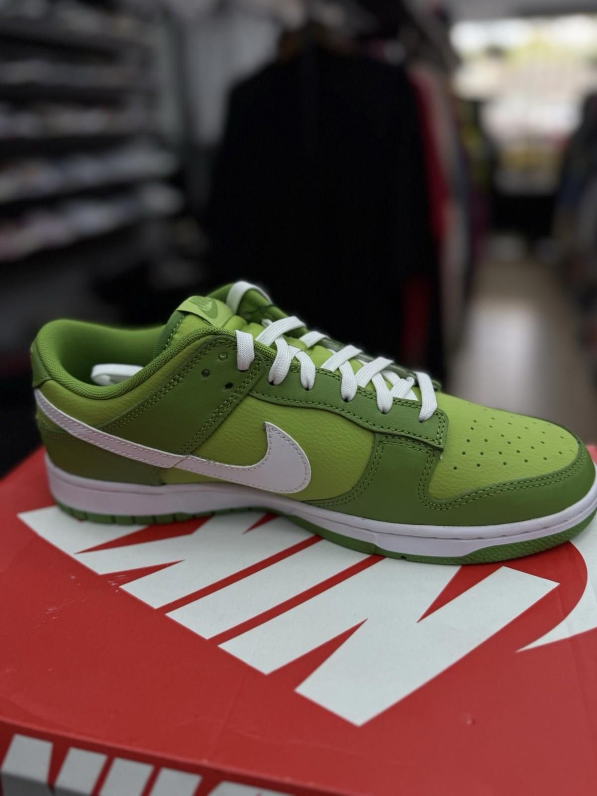 Nike Size 10 - Nike Dunk Low Chlorophyll DJ6188 300 Size US 10 / EU 43 - 6 Thumbnail