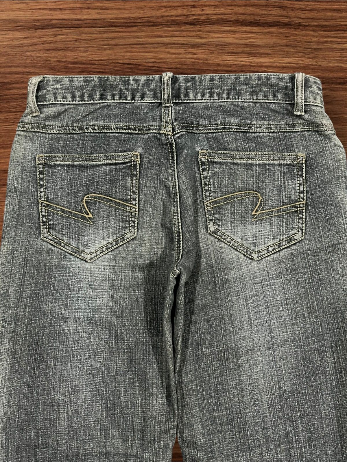 Japanese Brand × Le Grande Bleu (L.G.B.) Vintage Japanese Brand Grey Washed Distressed Flare Jeans Size 27" / US 4 / IT 40 - 6 Thumbnail