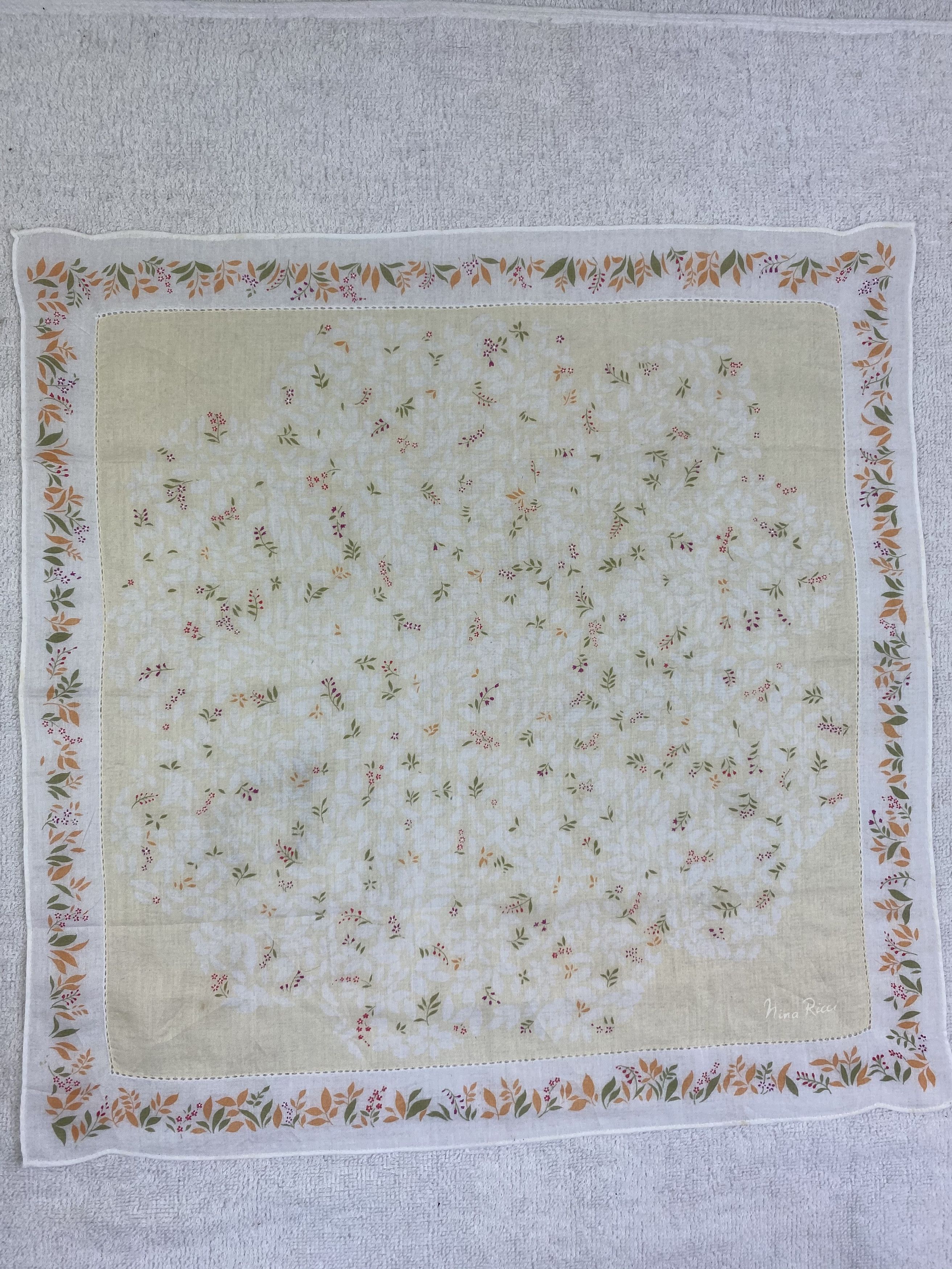 Nina Ricci × Vintage Nina Ricci Handkerchief / Bandana / Neckerchief Size ONE SIZE - 3 Thumbnail