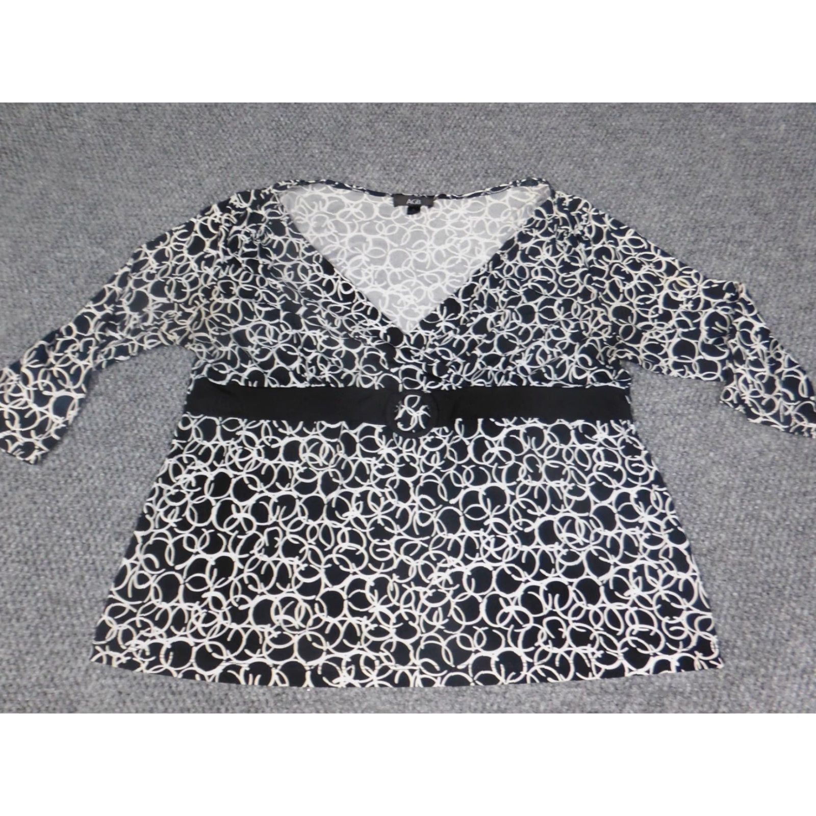 Vintage AGB Blouse Women XL Black Pullover Long Sleeve Round Neck Geometric Pattern Polyester Rayon Stretch Casual Regular Ruffle Size XL / US 12-14 / IT 48-50 - 2 Thumbnail