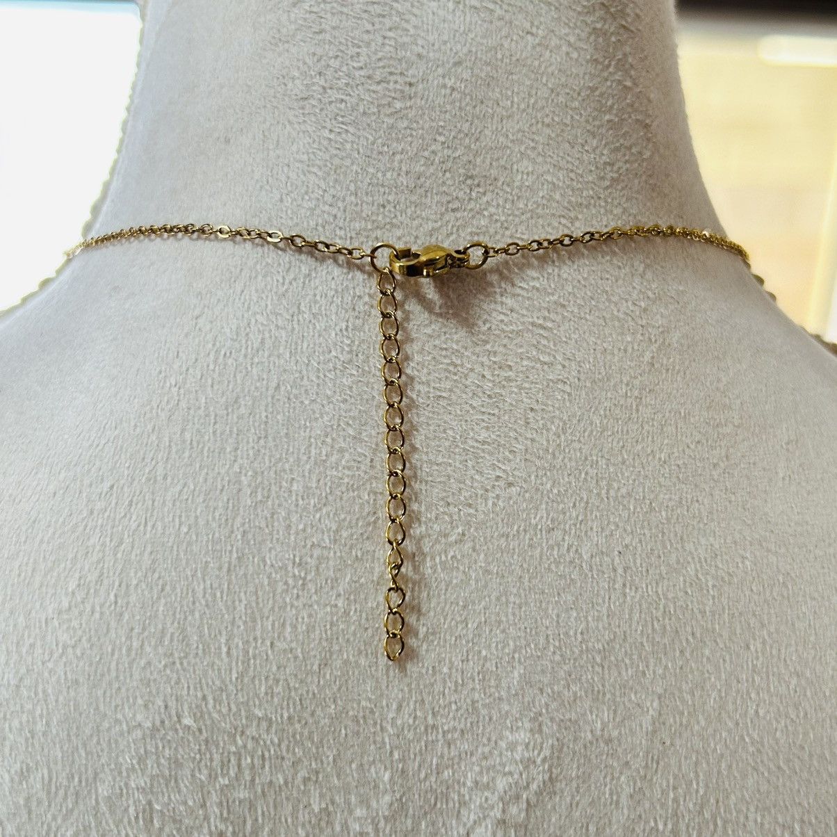 Handmade Handcrafted antique gold tone filigree faux coral necklace Size ONE SIZE - 4 Thumbnail